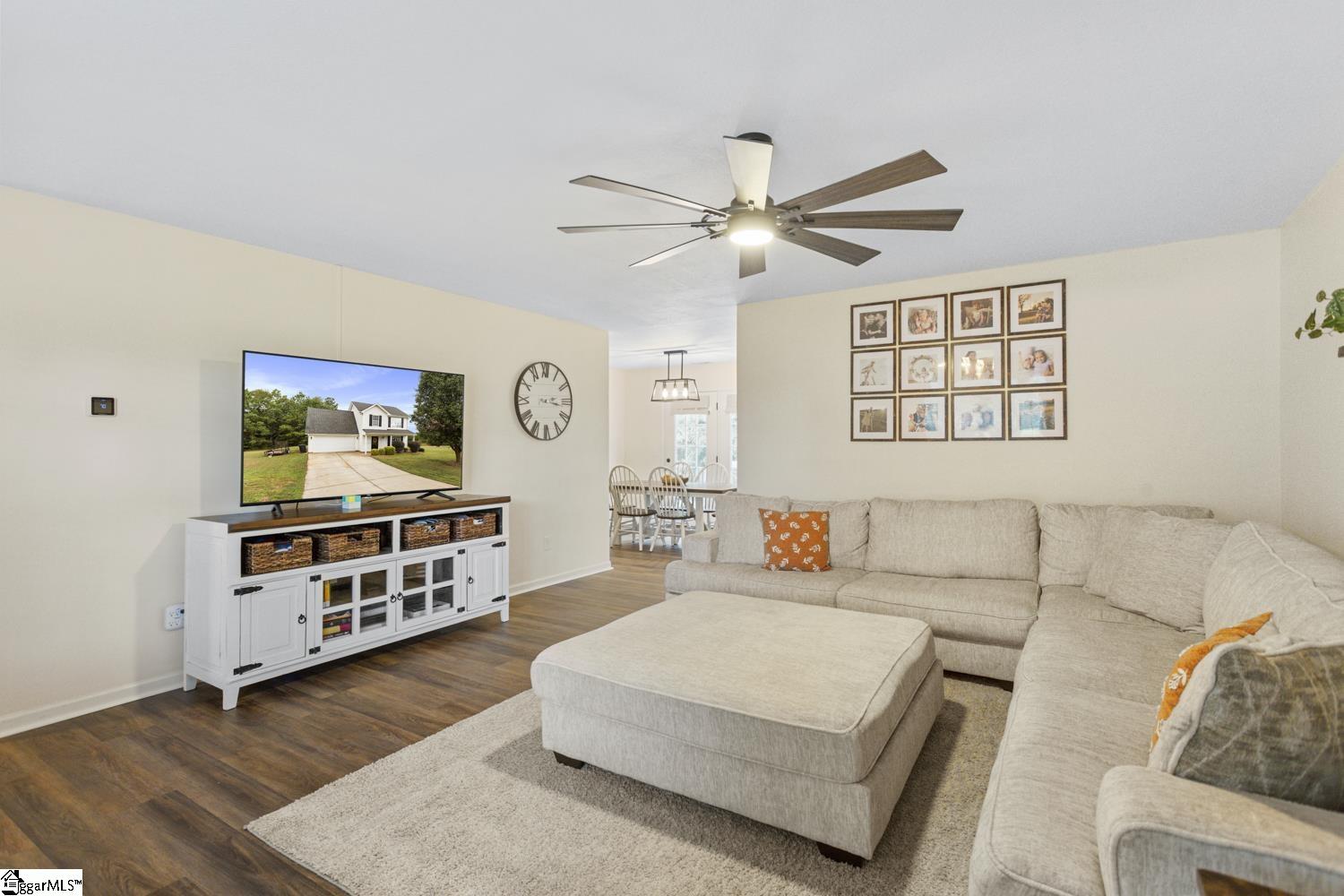 102 Lochenshire Place Belton, SC 29627