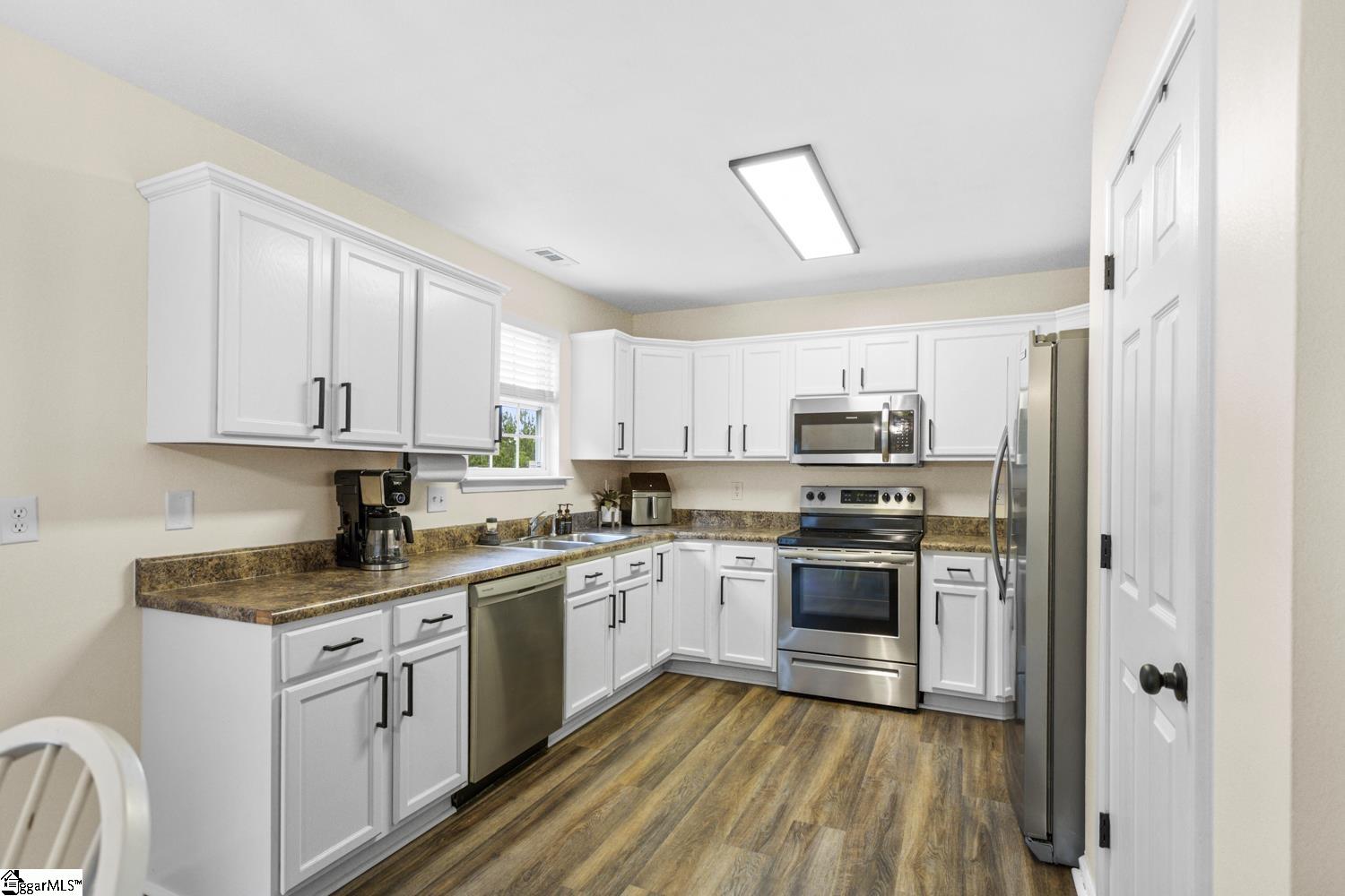 102 Lochenshire Place Belton, SC 29627