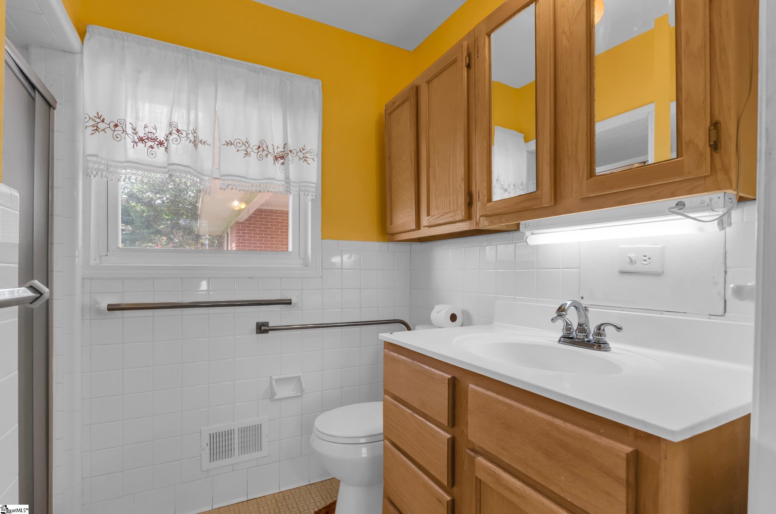 203 Crescent Street Easley, SC 29640-3813