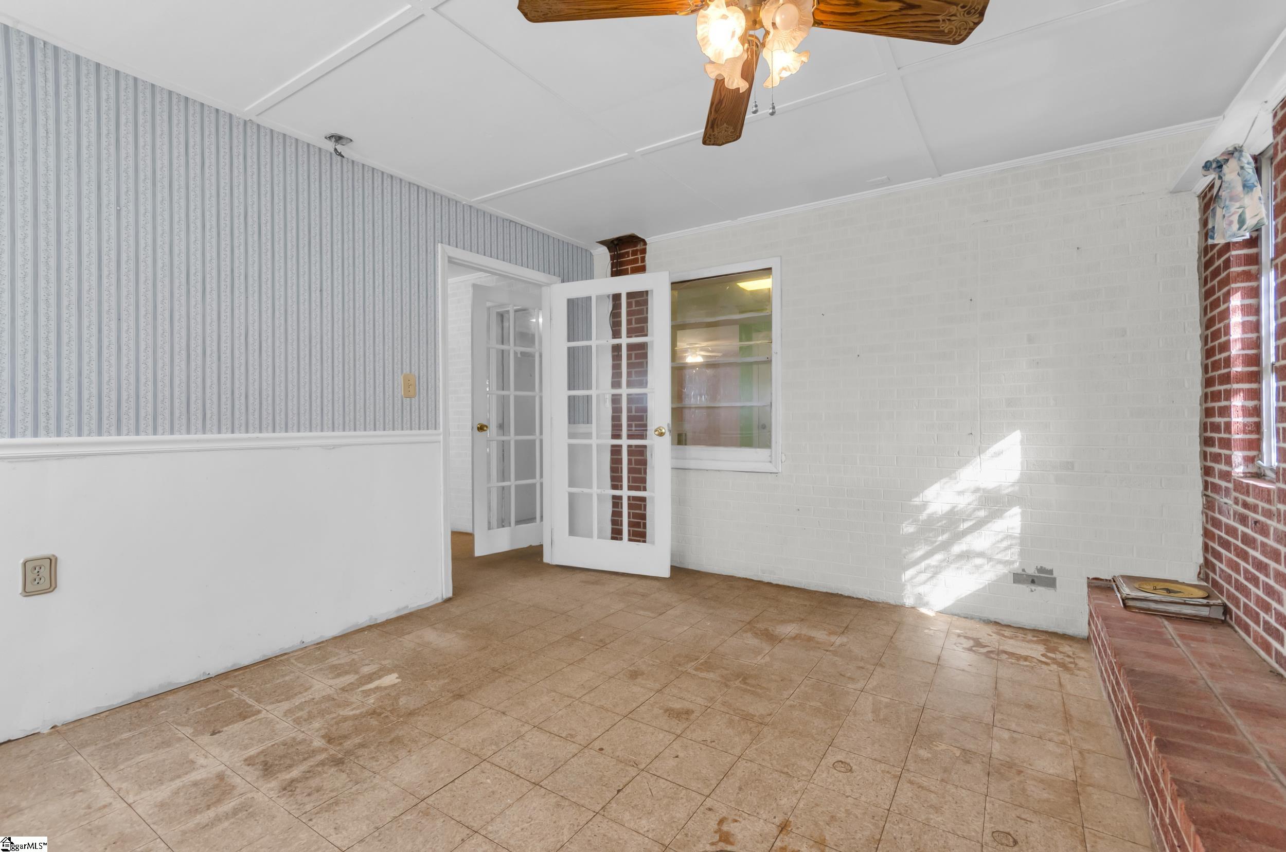 203 Crescent Street Easley, SC 29640-3813