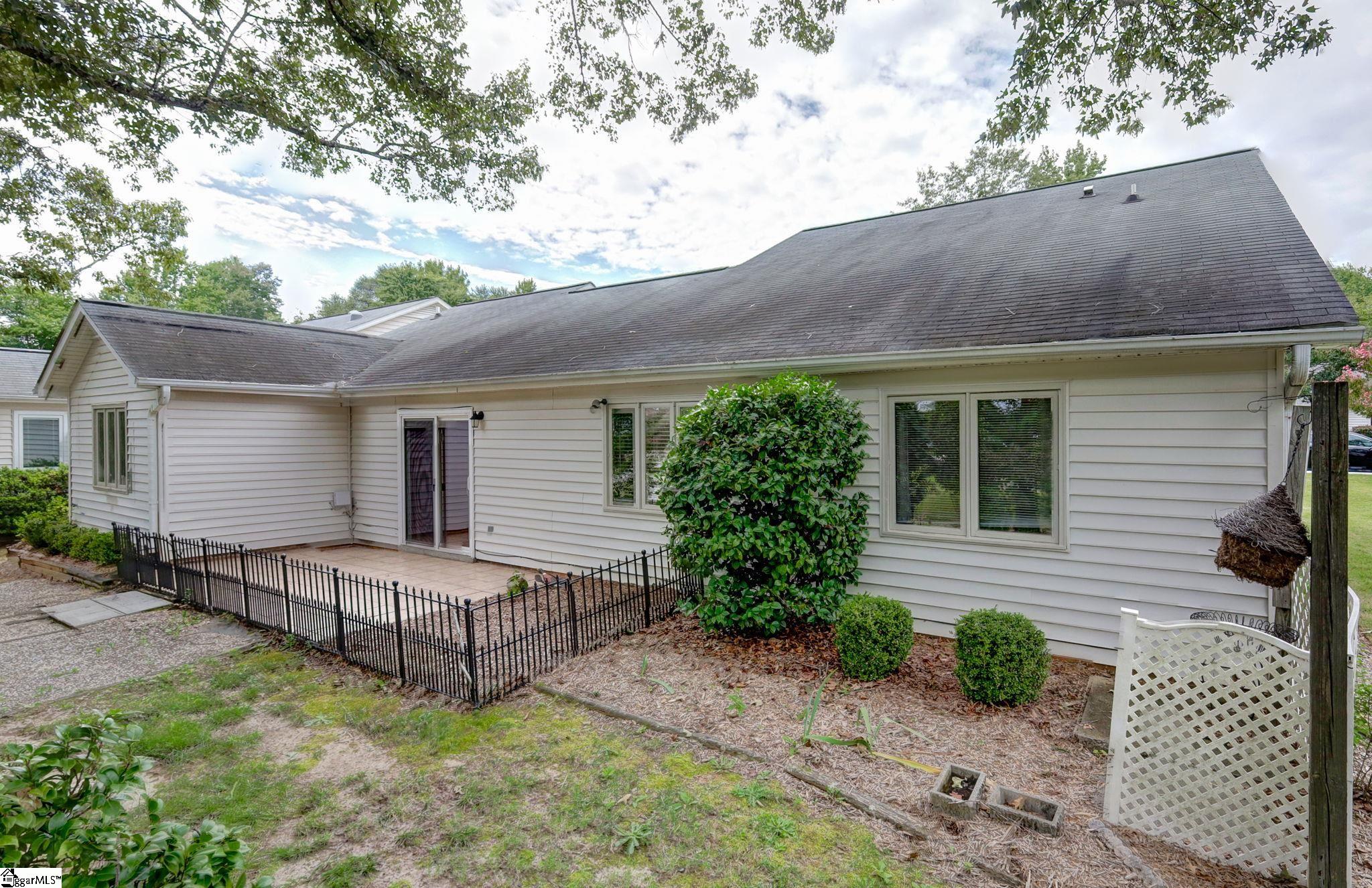 208 Creek Forest Drive Greenville, SC 29615-5302