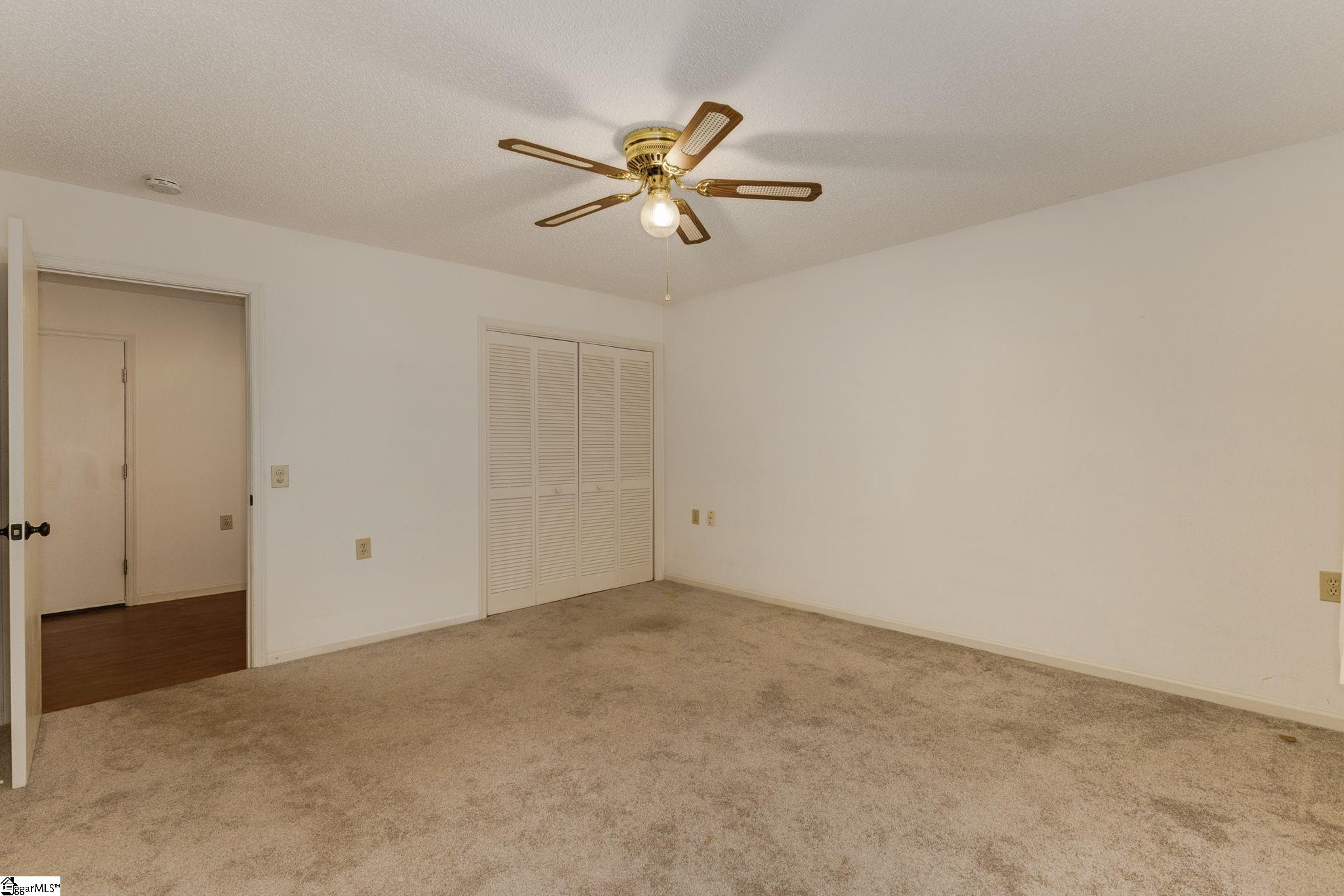 208 Creek Forest Drive Greenville, SC 29615-5302