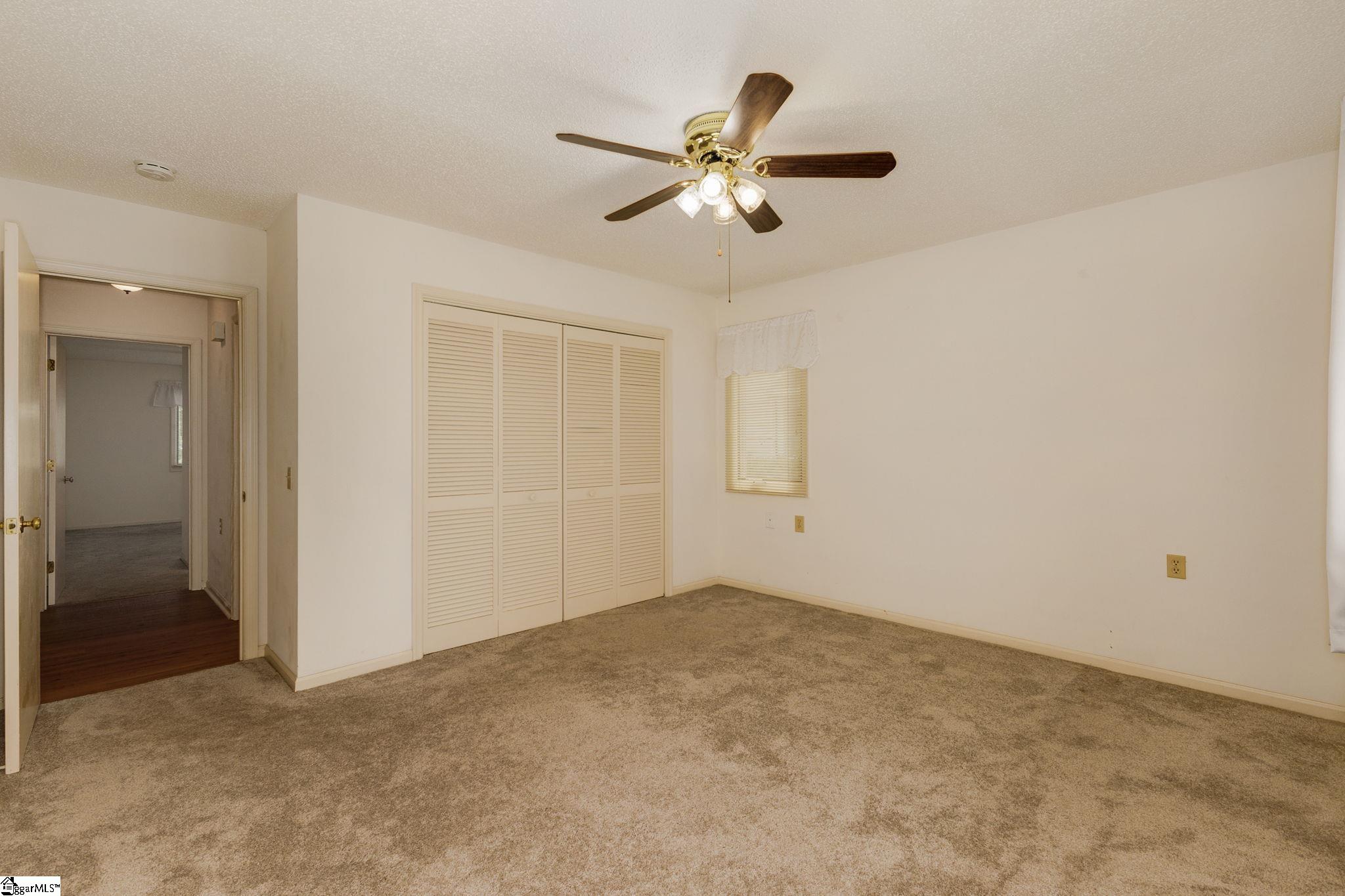 208 Creek Forest Drive Greenville, SC 29615-5302