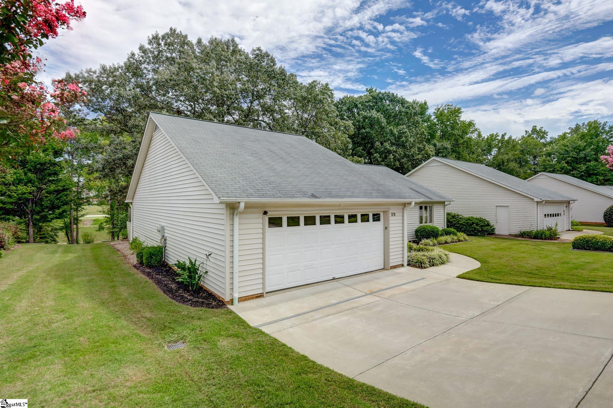 208 Creek Forest Drive Greenville, SC 29615-5302