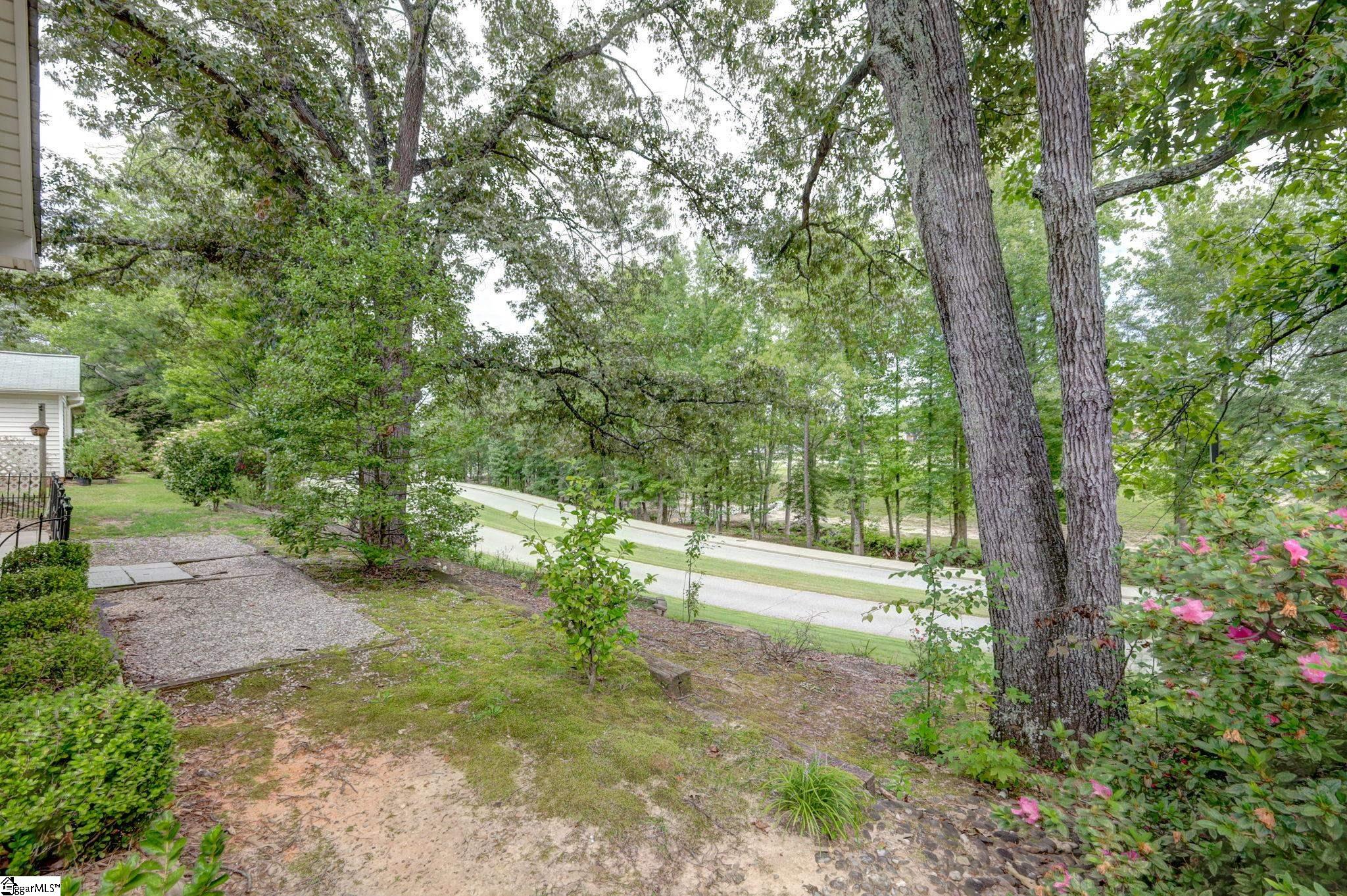 208 Creek Forest Drive Greenville, SC 29615-5302