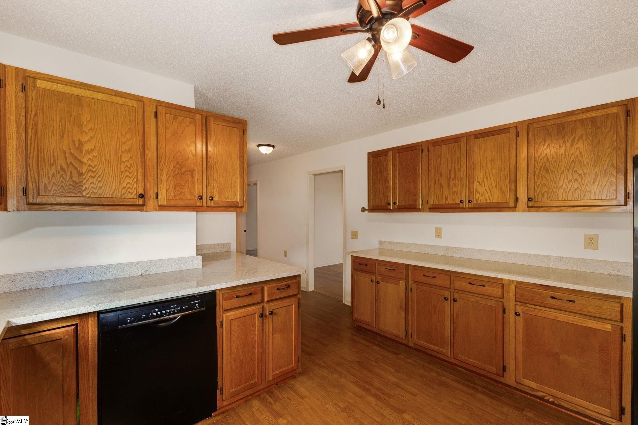 208 Creek Forest Drive Greenville, SC 29615-5302
