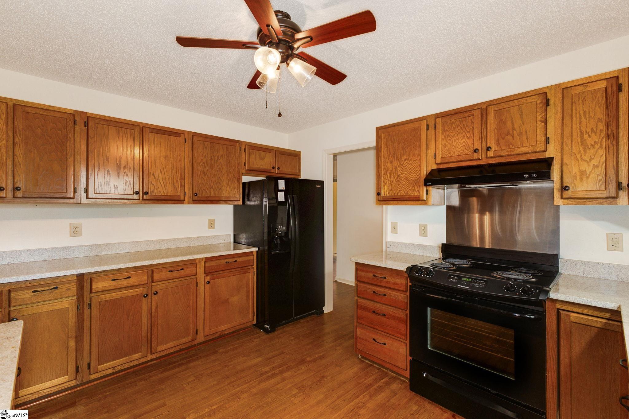 208 Creek Forest Drive Greenville, SC 29615-5302