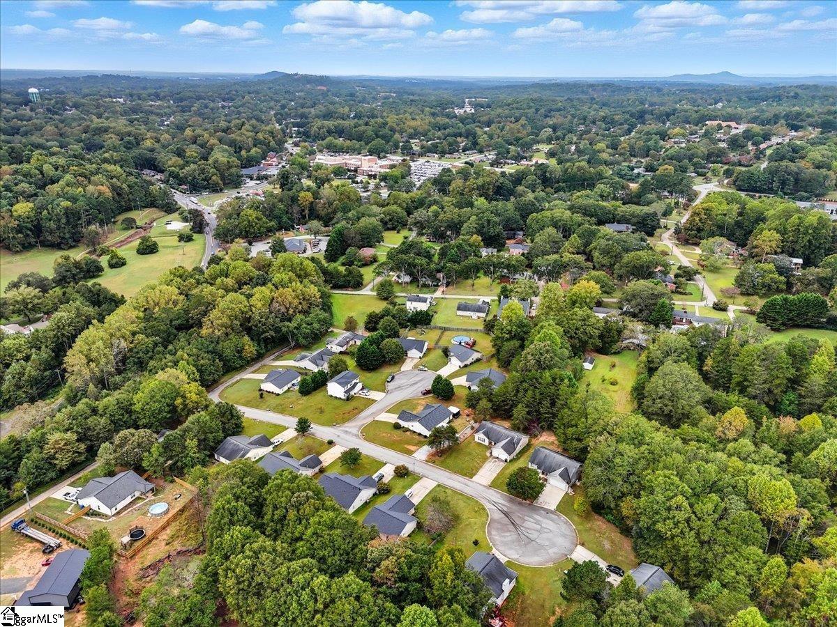 107 Felix Court Easley, SC 29640