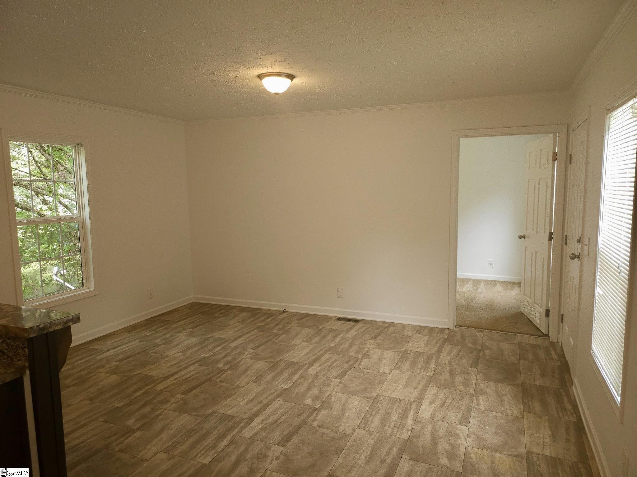 4366 W Oak Highway Westminster, SC 29693