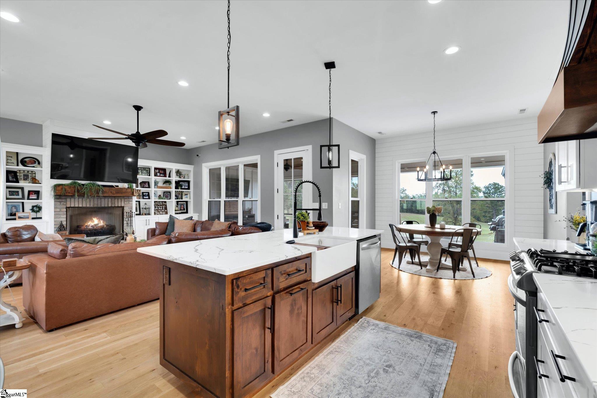 2015 Walhalla Highway Pickens, SC 29671