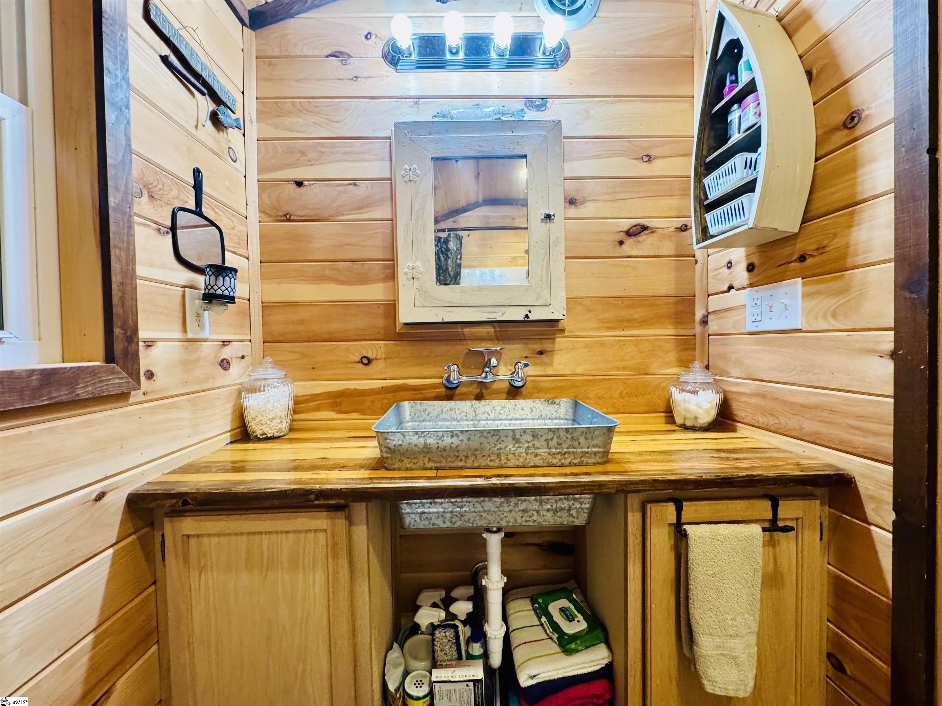 236 Jackson Road Iva, SC 29655