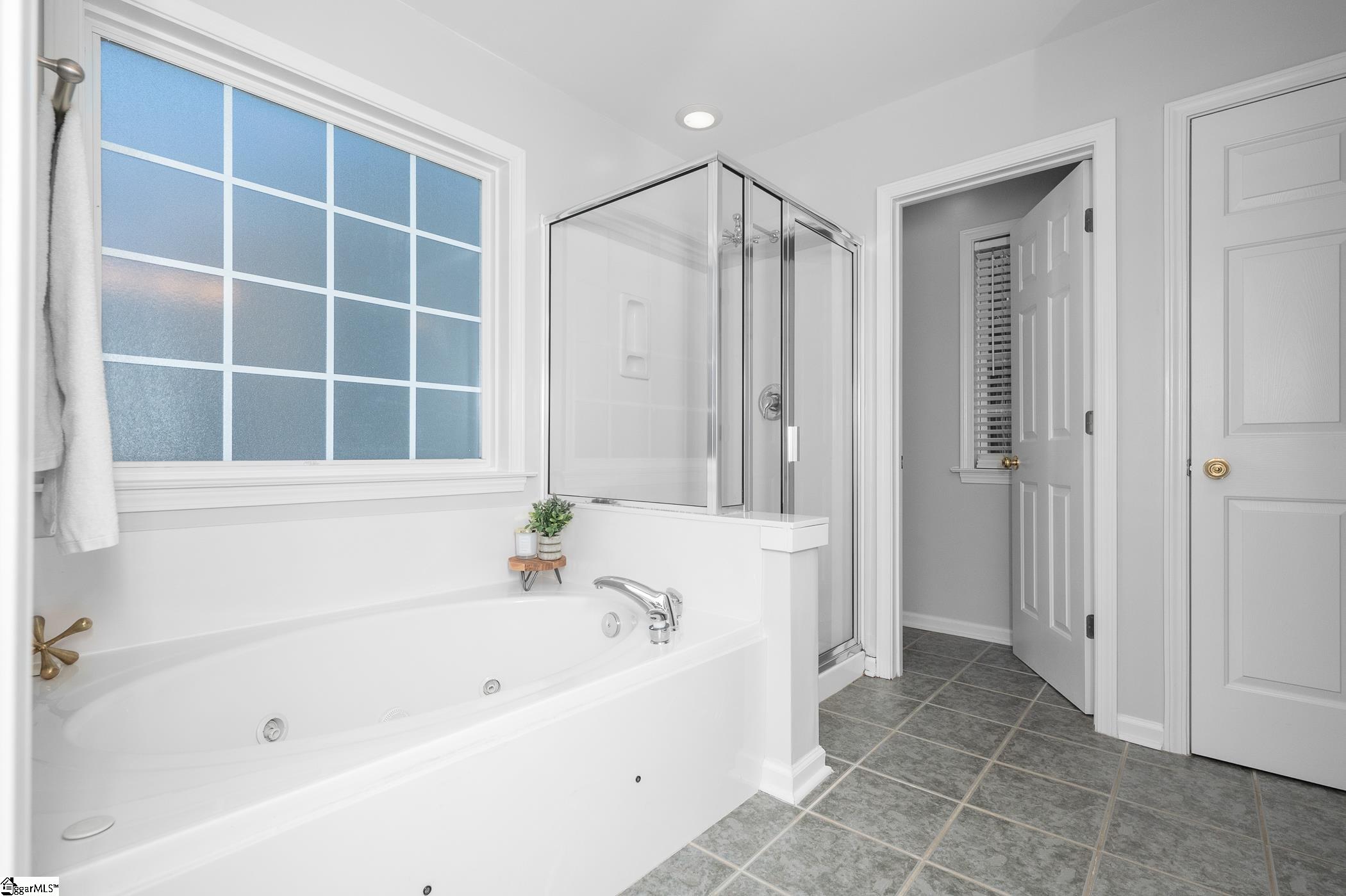 12 Crown Empire Court Simpsonville, SC 29681
