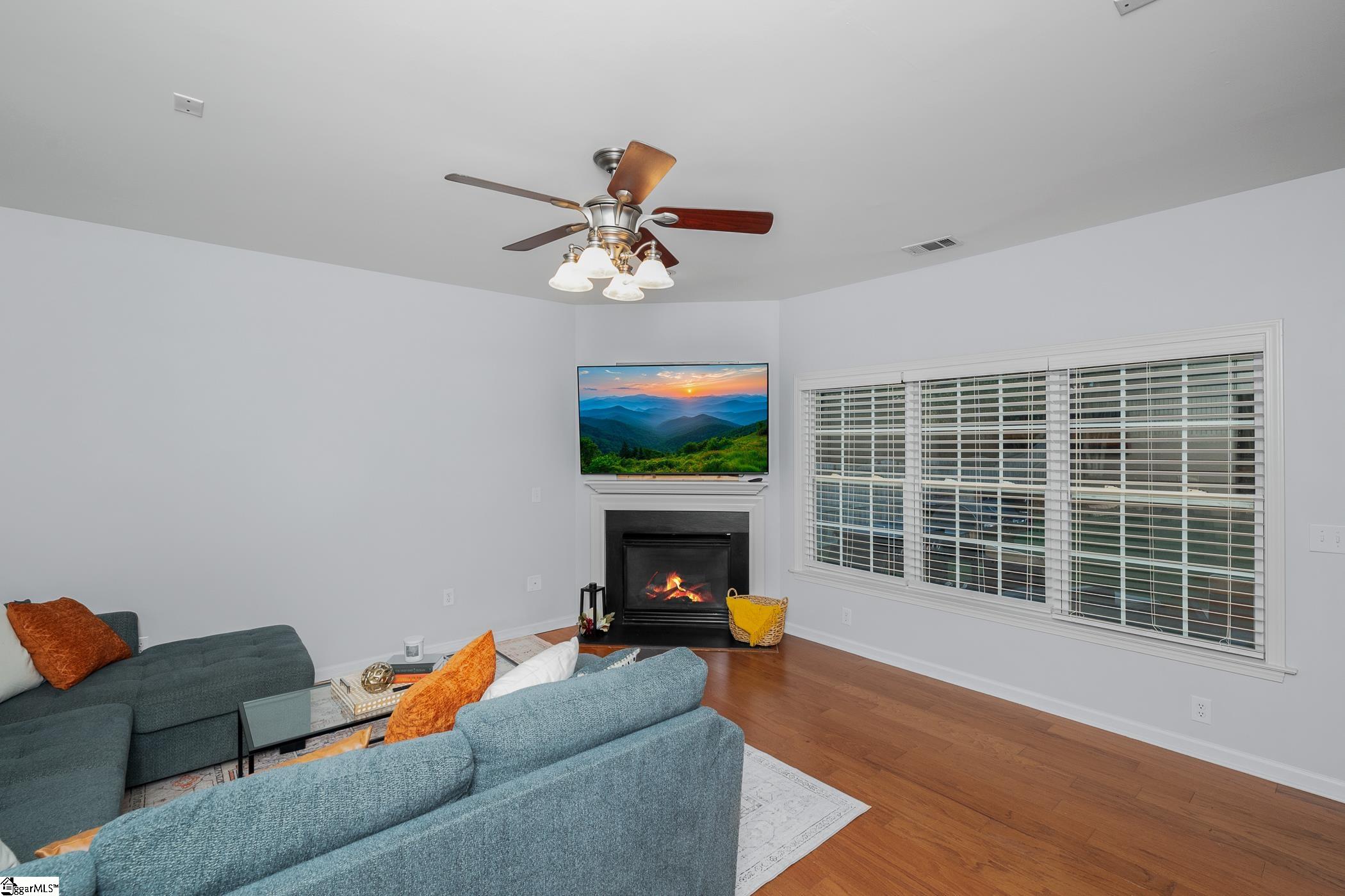 12 Crown Empire Court Simpsonville, SC 29681