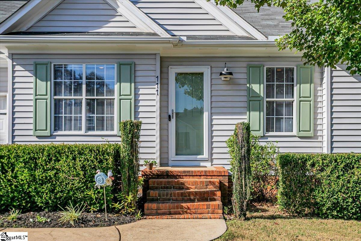 111 Autumnwood Way Simpsonville, SC 29681