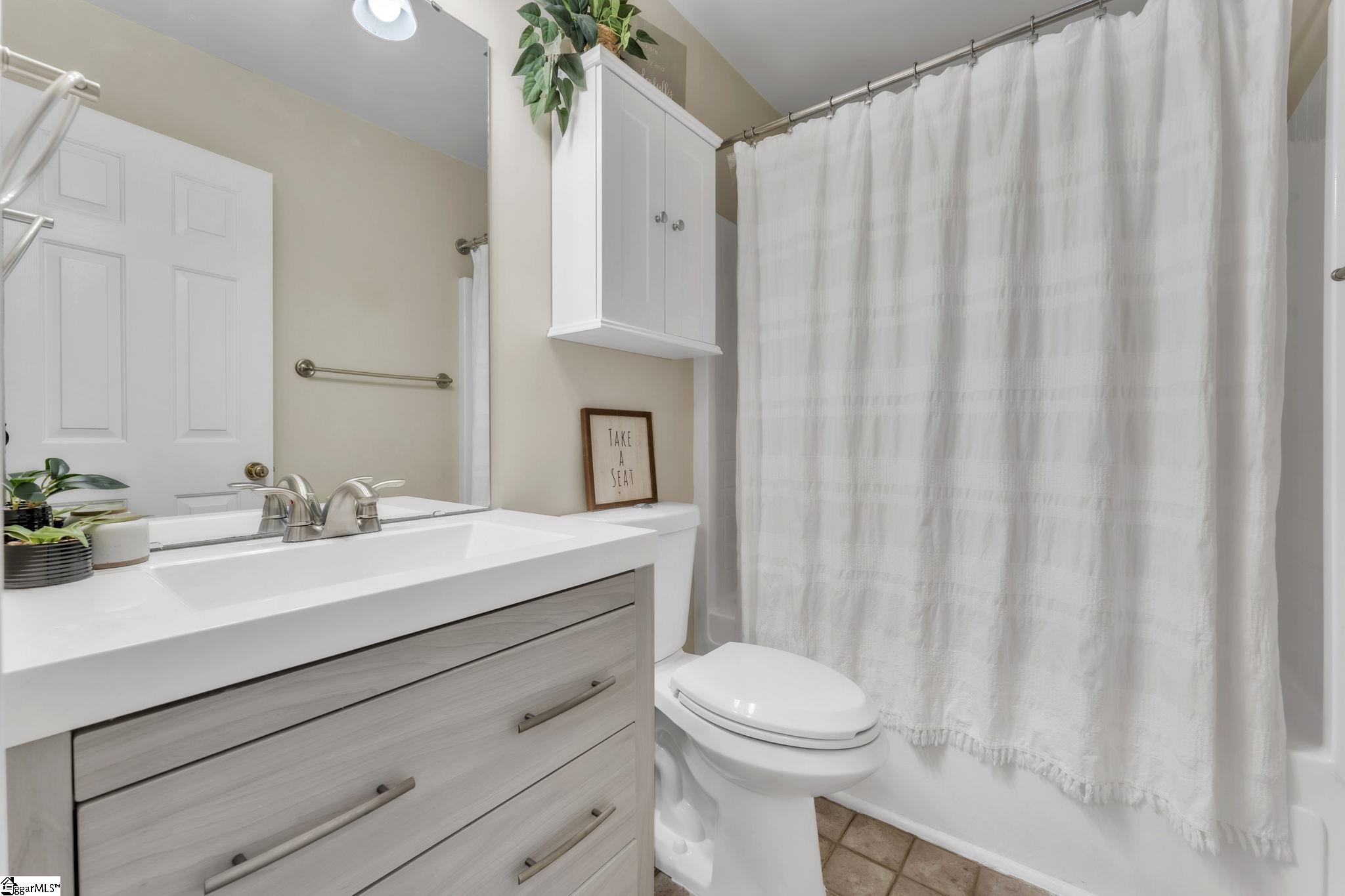 8 Ventana Court Simpsonville, SC 29681