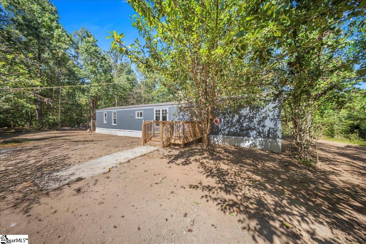 1660 Kilgore Bridge Road Woodruff, SC 29388