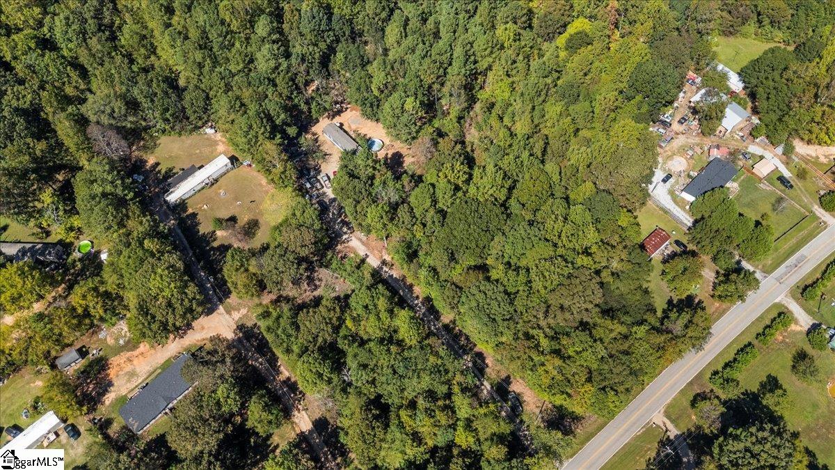 1660 Kilgore Bridge Road Woodruff, SC 29388