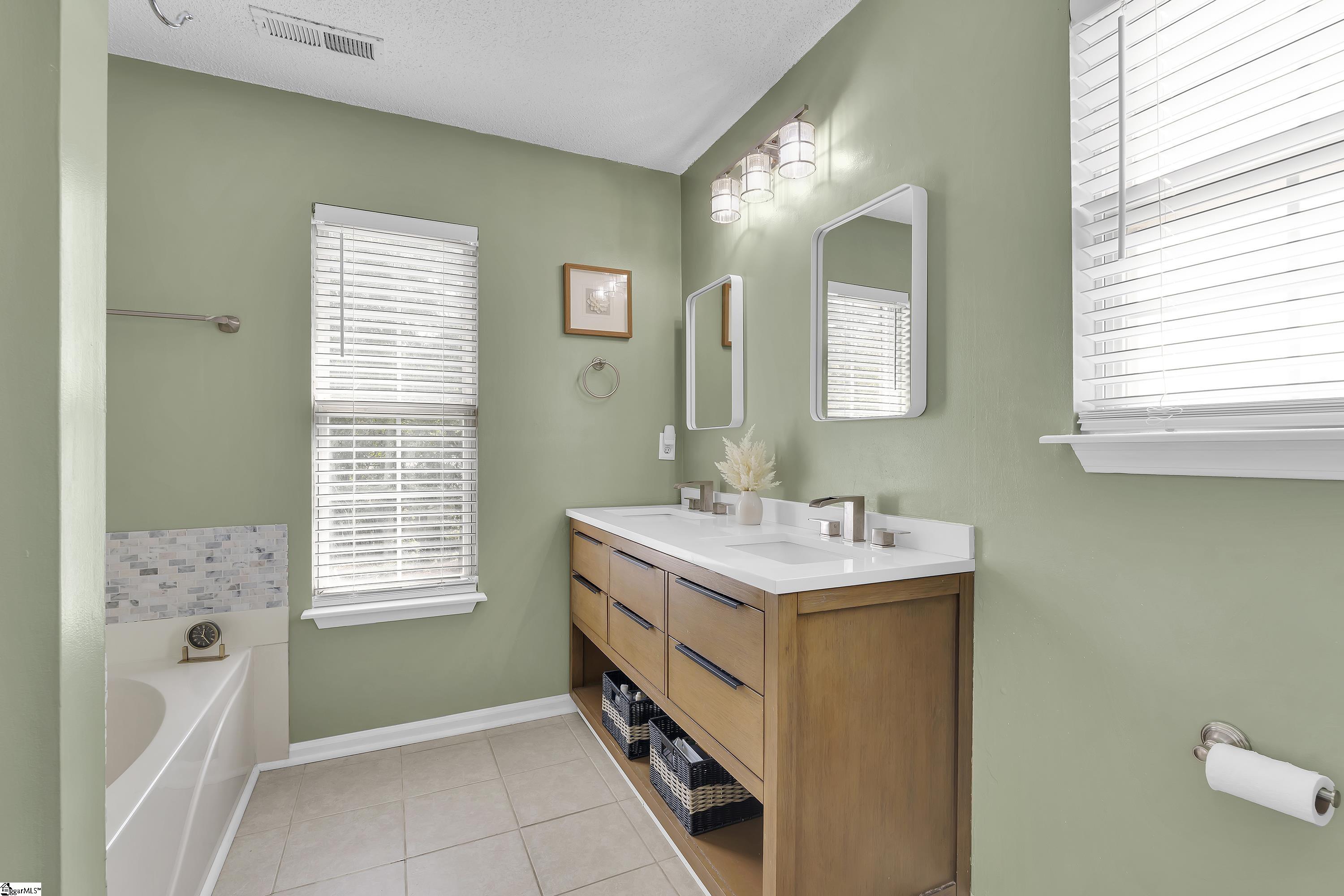 111 Golden Crest Court Mauldin, SC 29662