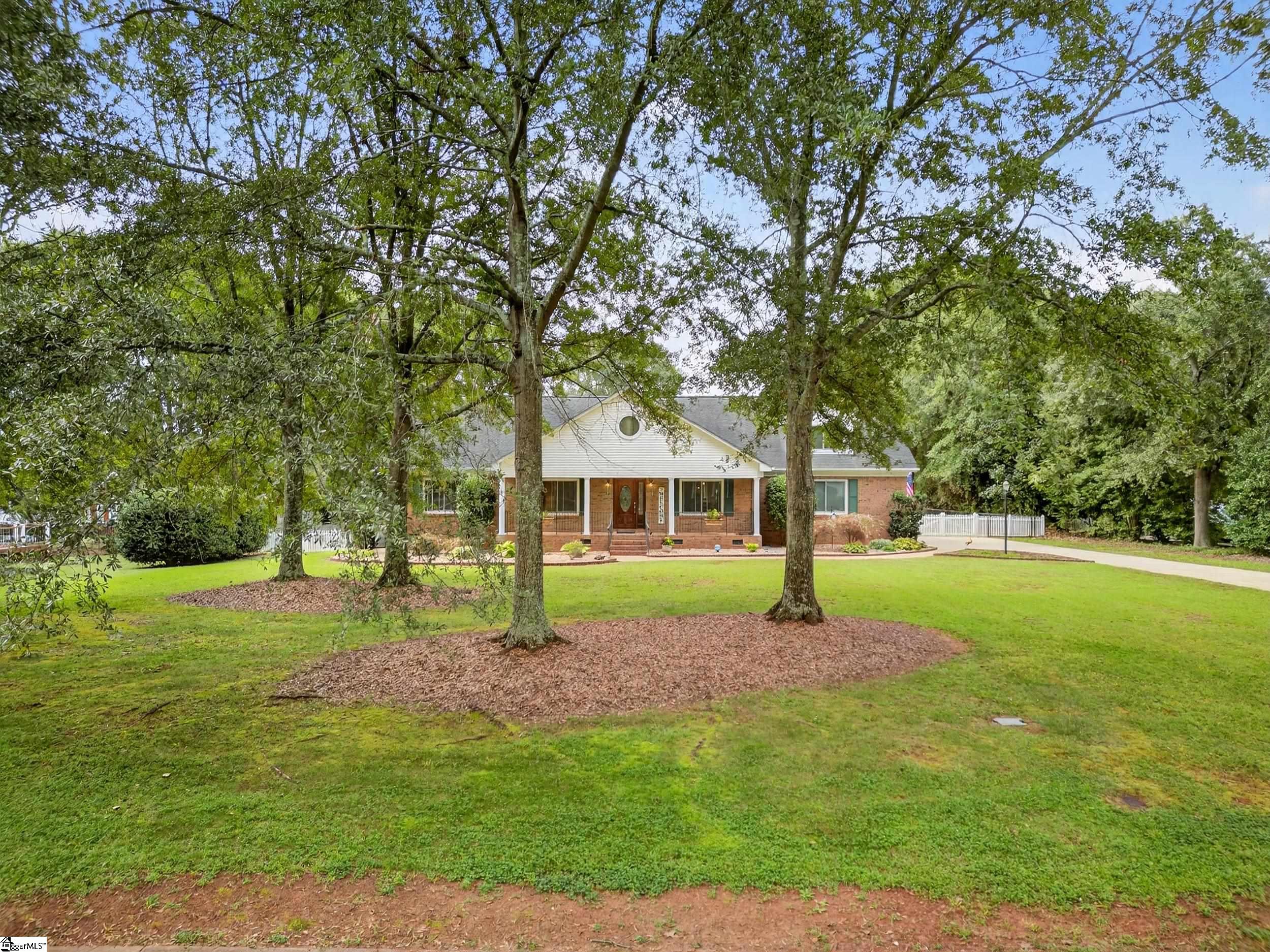 110 Wild Cherry Lane Boiling Springs, SC 29316