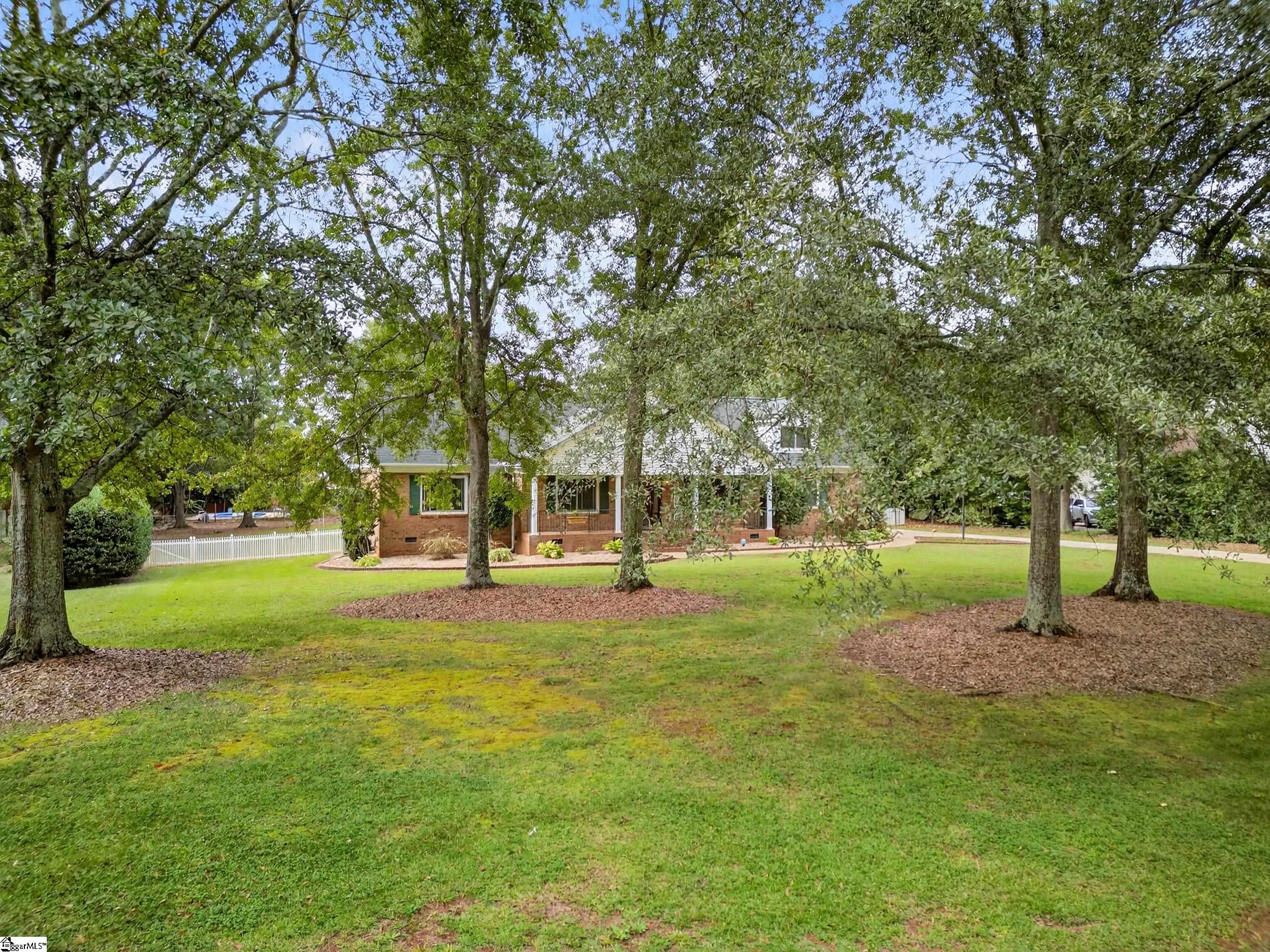 110 Wild Cherry Lane Boiling Springs, SC 29316