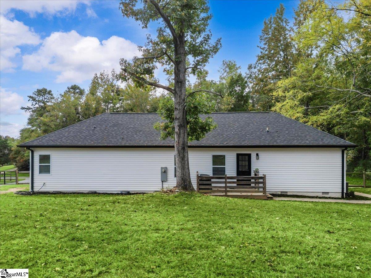 1141 Old Hills Bridge Road Pauline, SC 29374