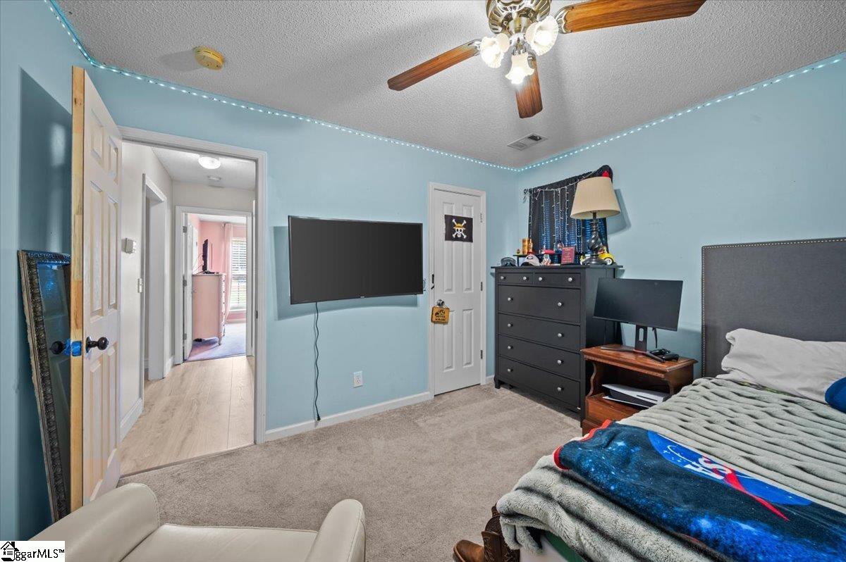 108 W Peninsula Drive Laurens, SC 29360