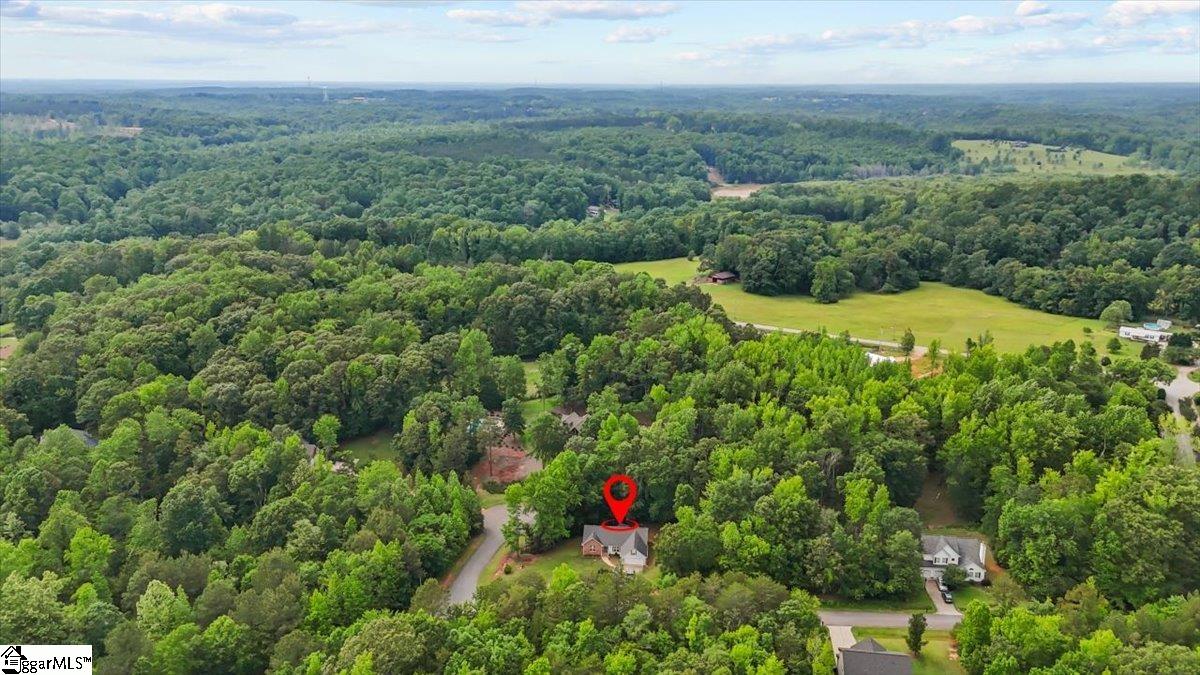 108 W Peninsula Drive Laurens, SC 29360