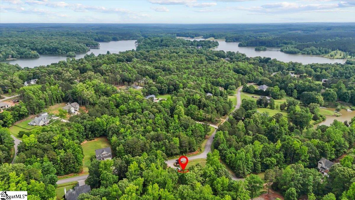 108 W Peninsula Drive Laurens, SC 29360