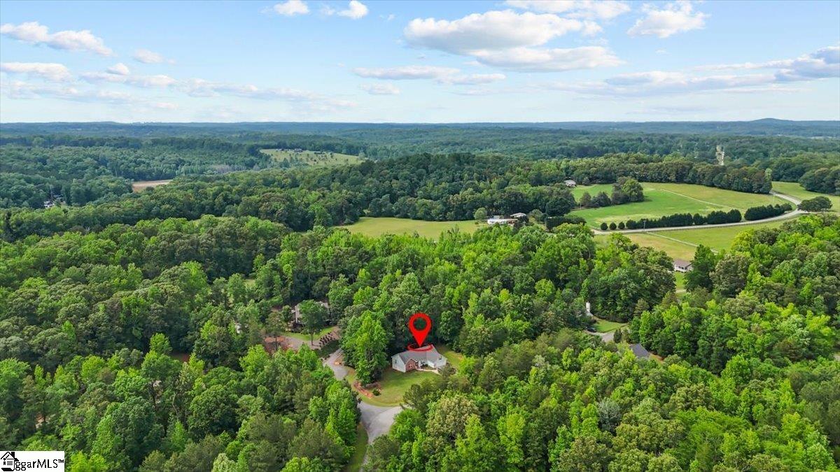 108 W Peninsula Drive Laurens, SC 29360