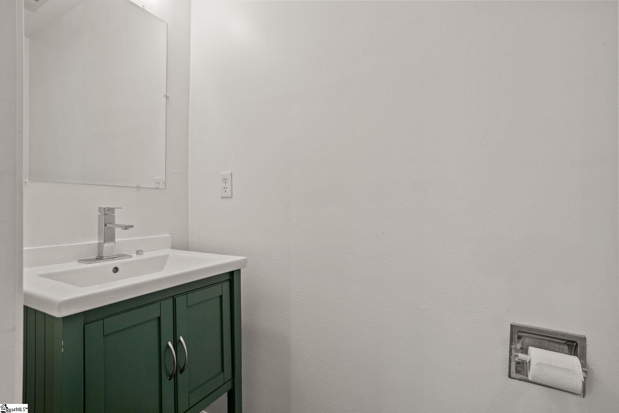 16 Laws Lane Piedmont, SC 29673
