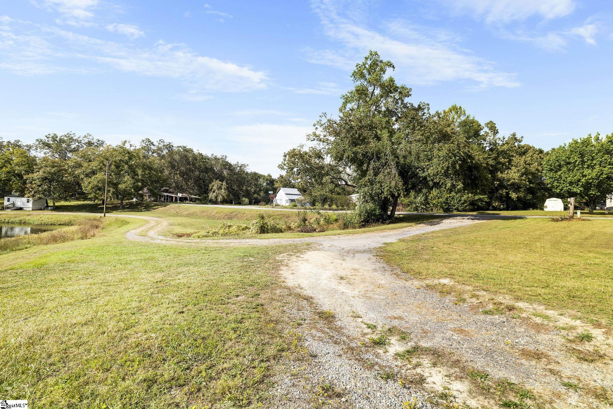 807 Cheddar Road Belton, SC 29627