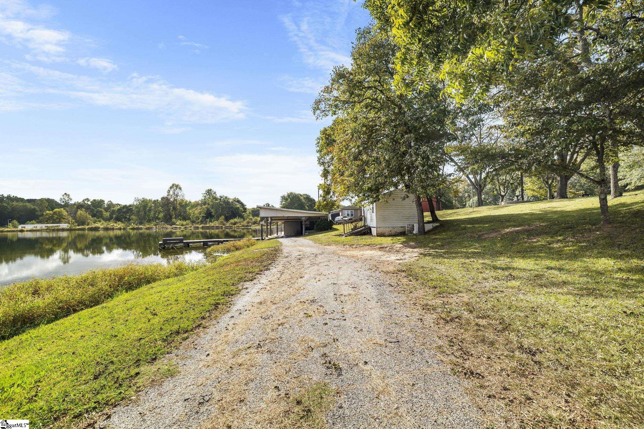 807 Cheddar Road Belton, SC 29627