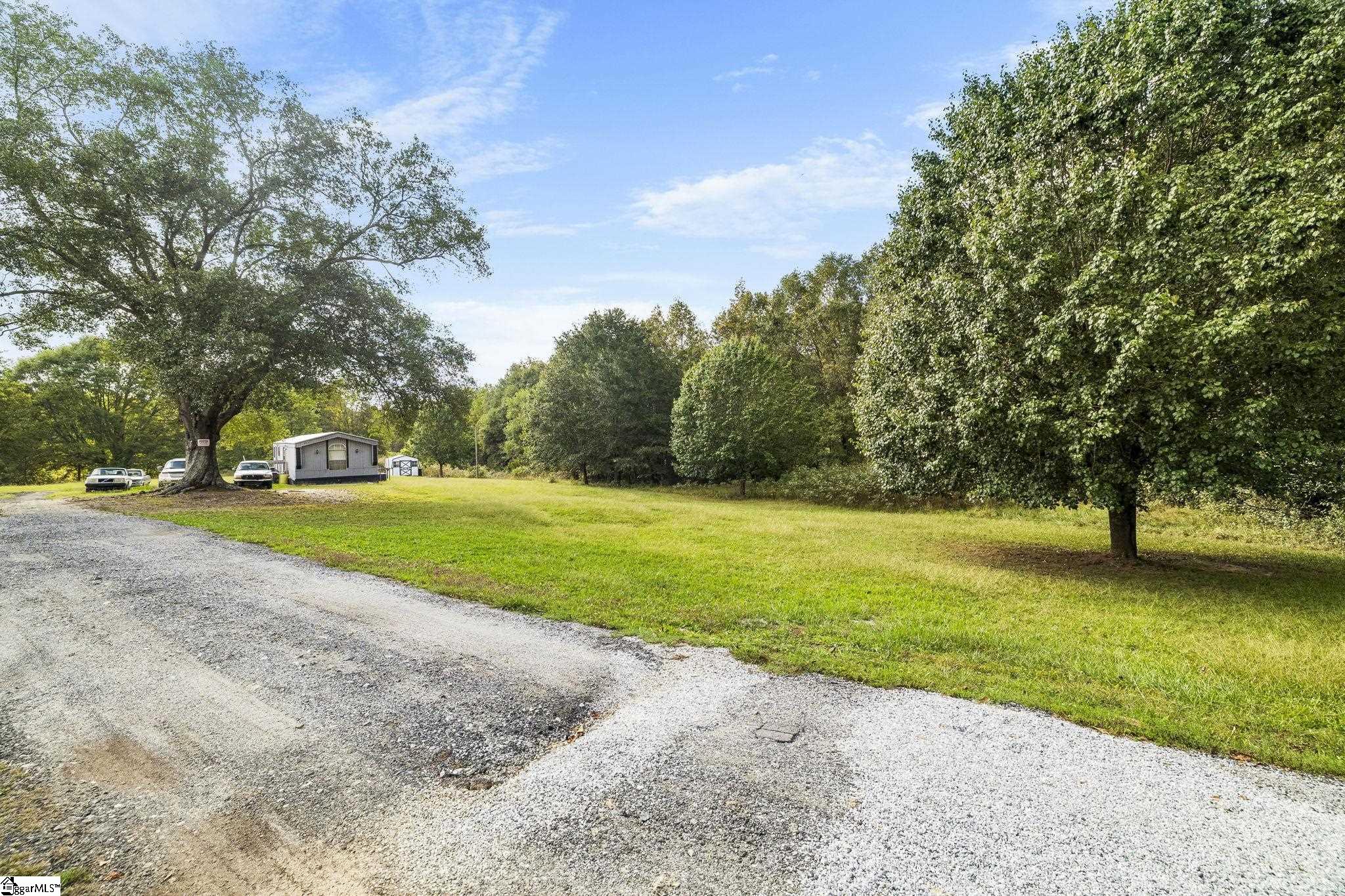 807 Cheddar Road Belton, SC 29627