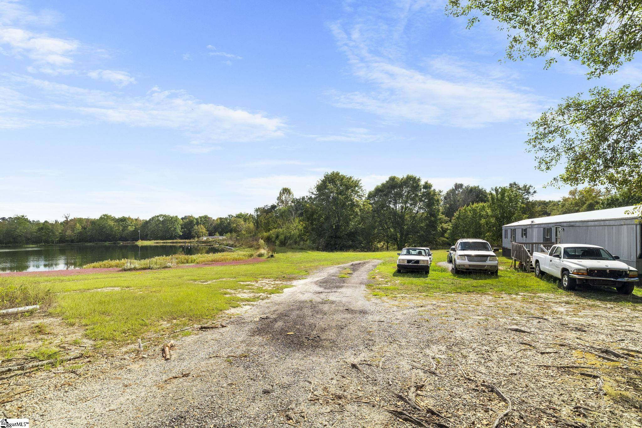 807 Cheddar Road Belton, SC 29627
