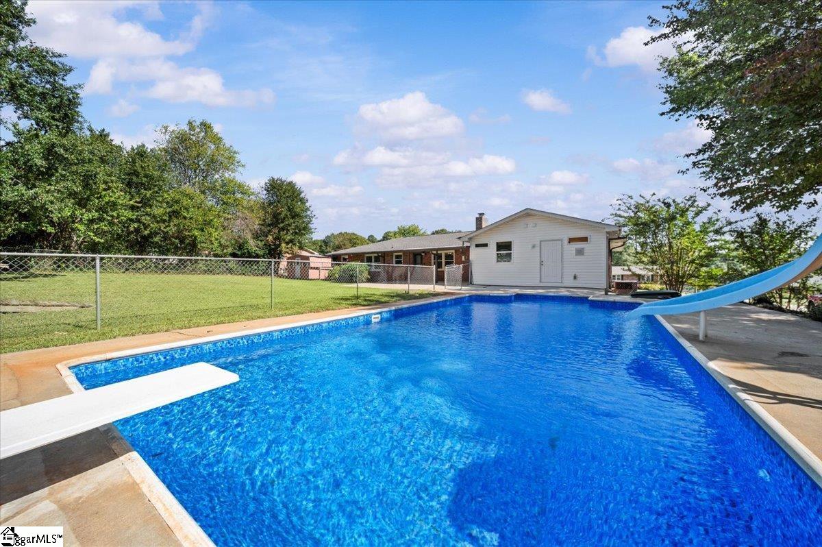 104 Pine Tree Lane Anderson, SC 29625