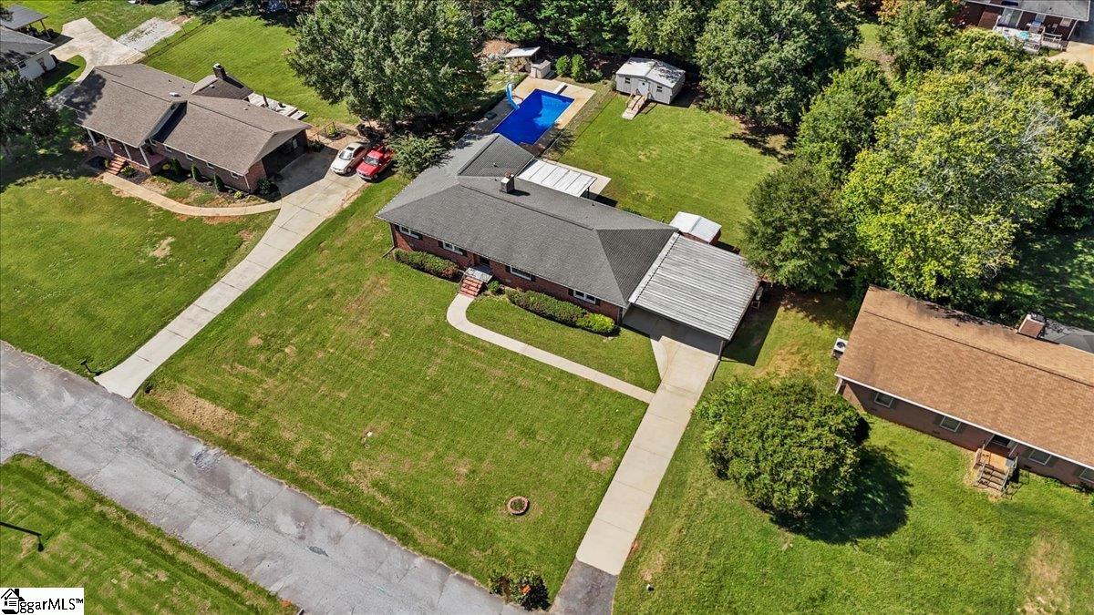 104 Pine Tree Lane Anderson, SC 29625