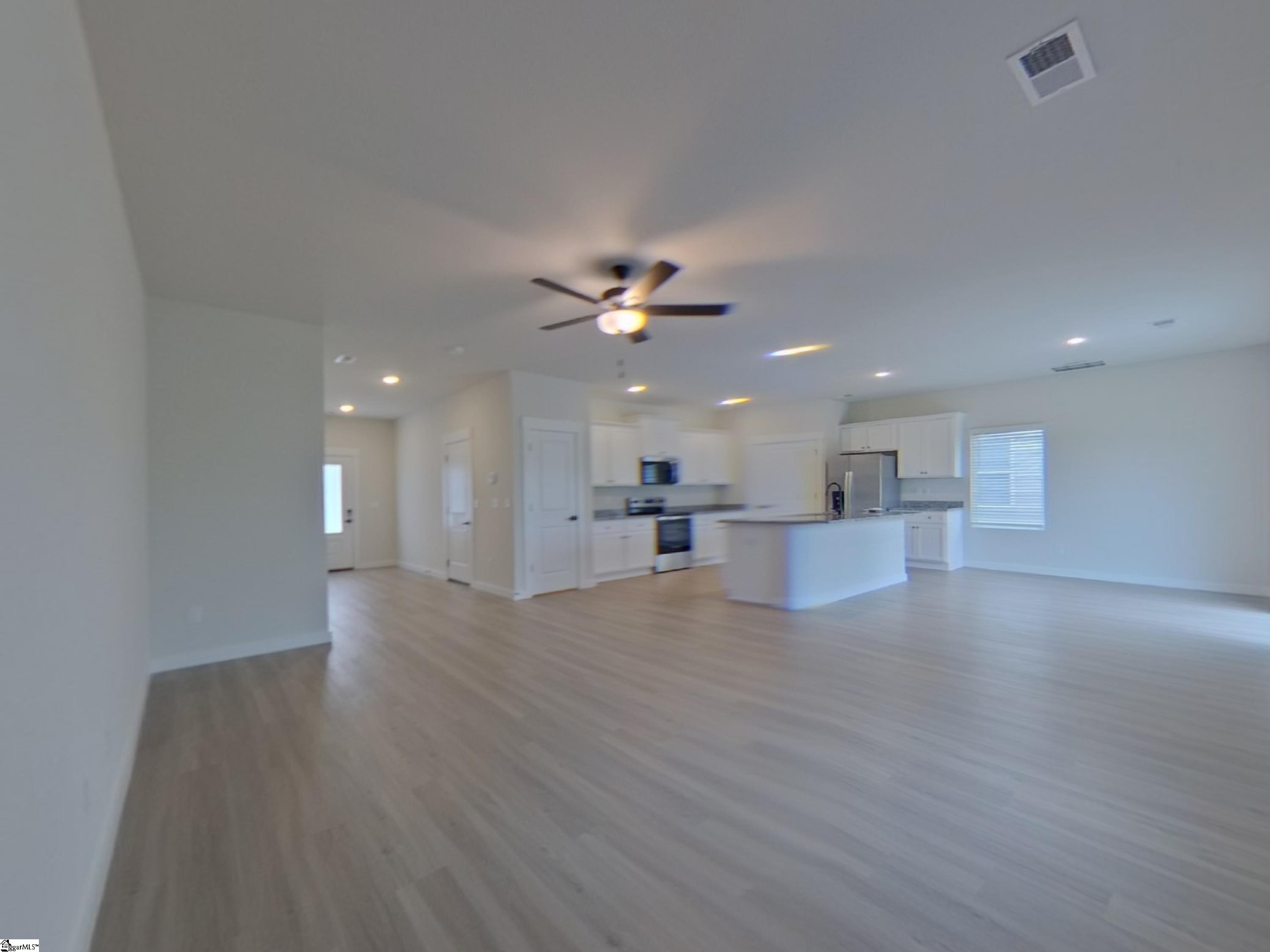 1217 Crested Iris Street Moore, SC 29369