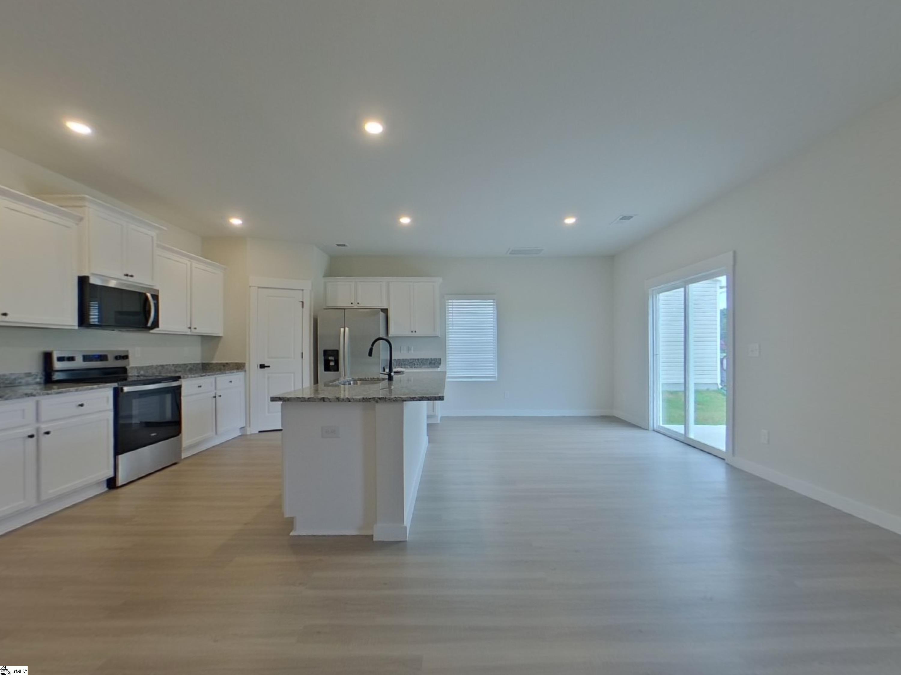 1217 Crested Iris Street Moore, SC 29369