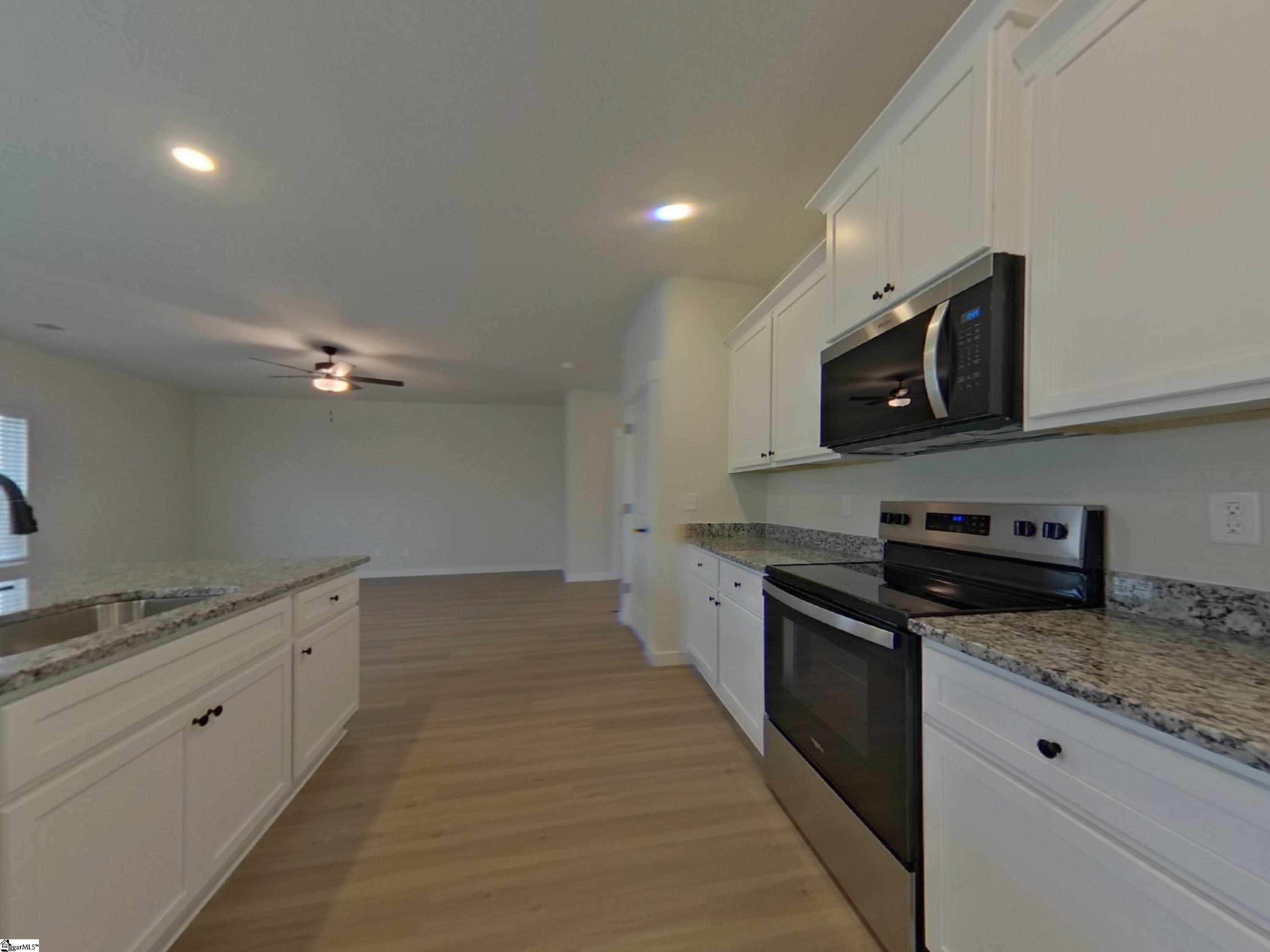 1217 Crested Iris Street Moore, SC 29369