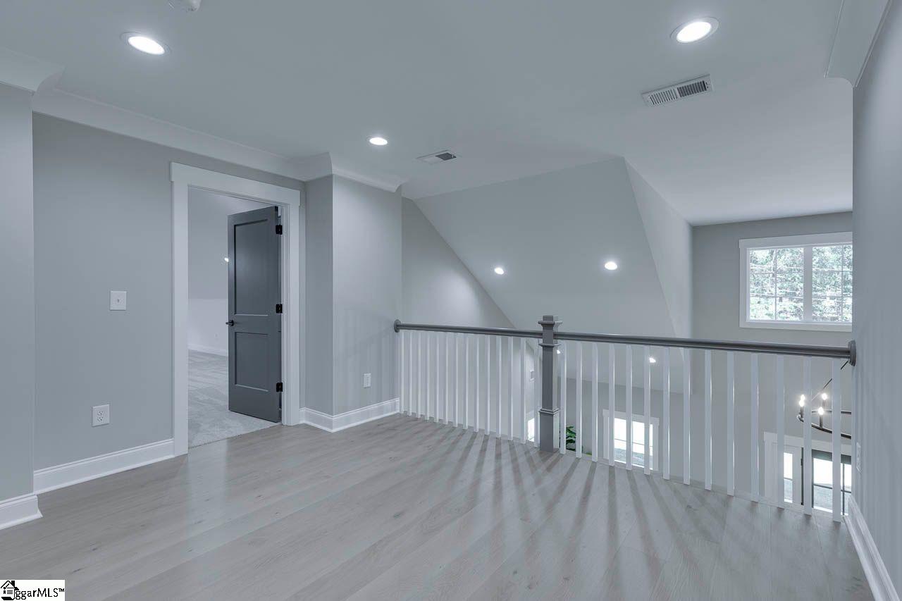 212 Forest Park Drive Simpsonville, SC 29681