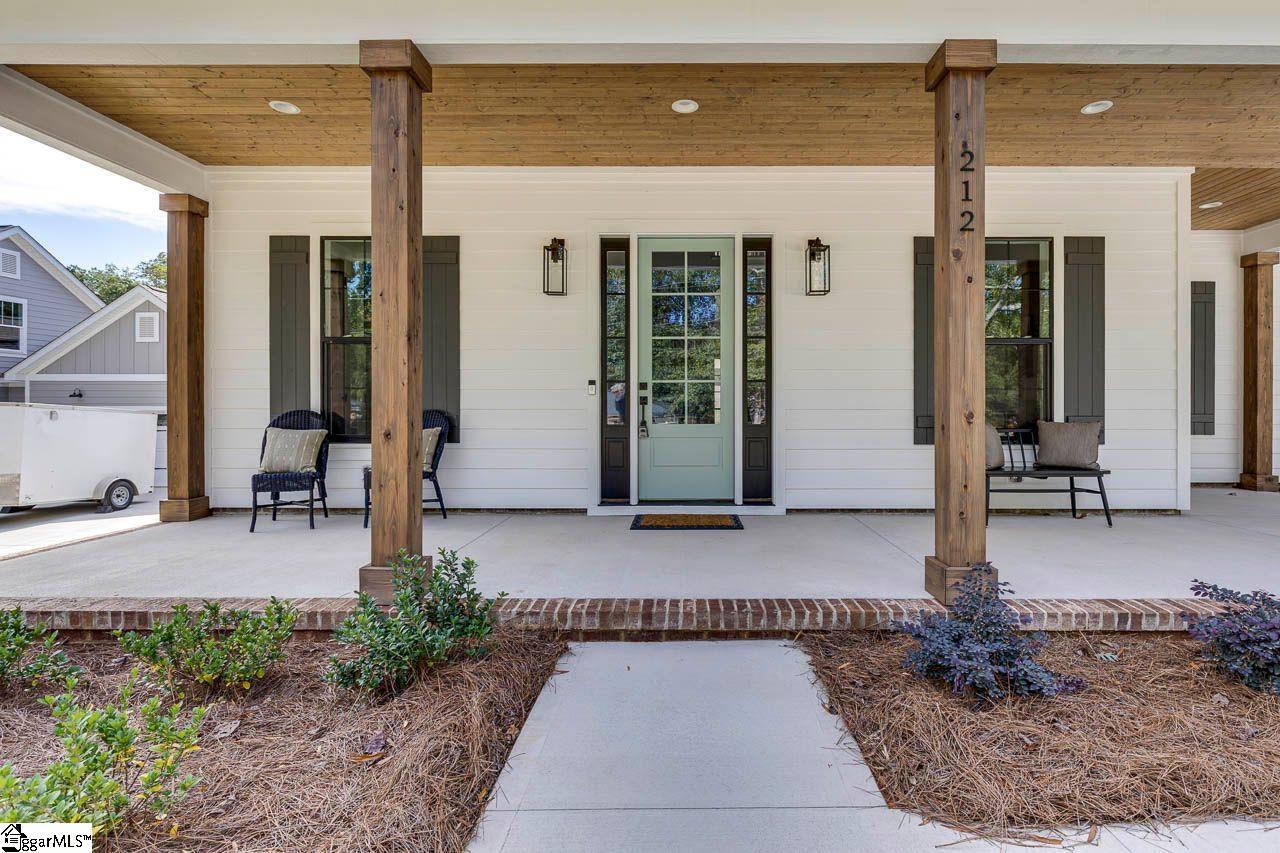 212 Forest Park Drive Simpsonville, SC 29681
