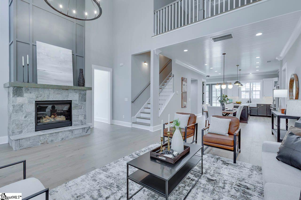 212 Forest Park Drive Simpsonville, SC 29681