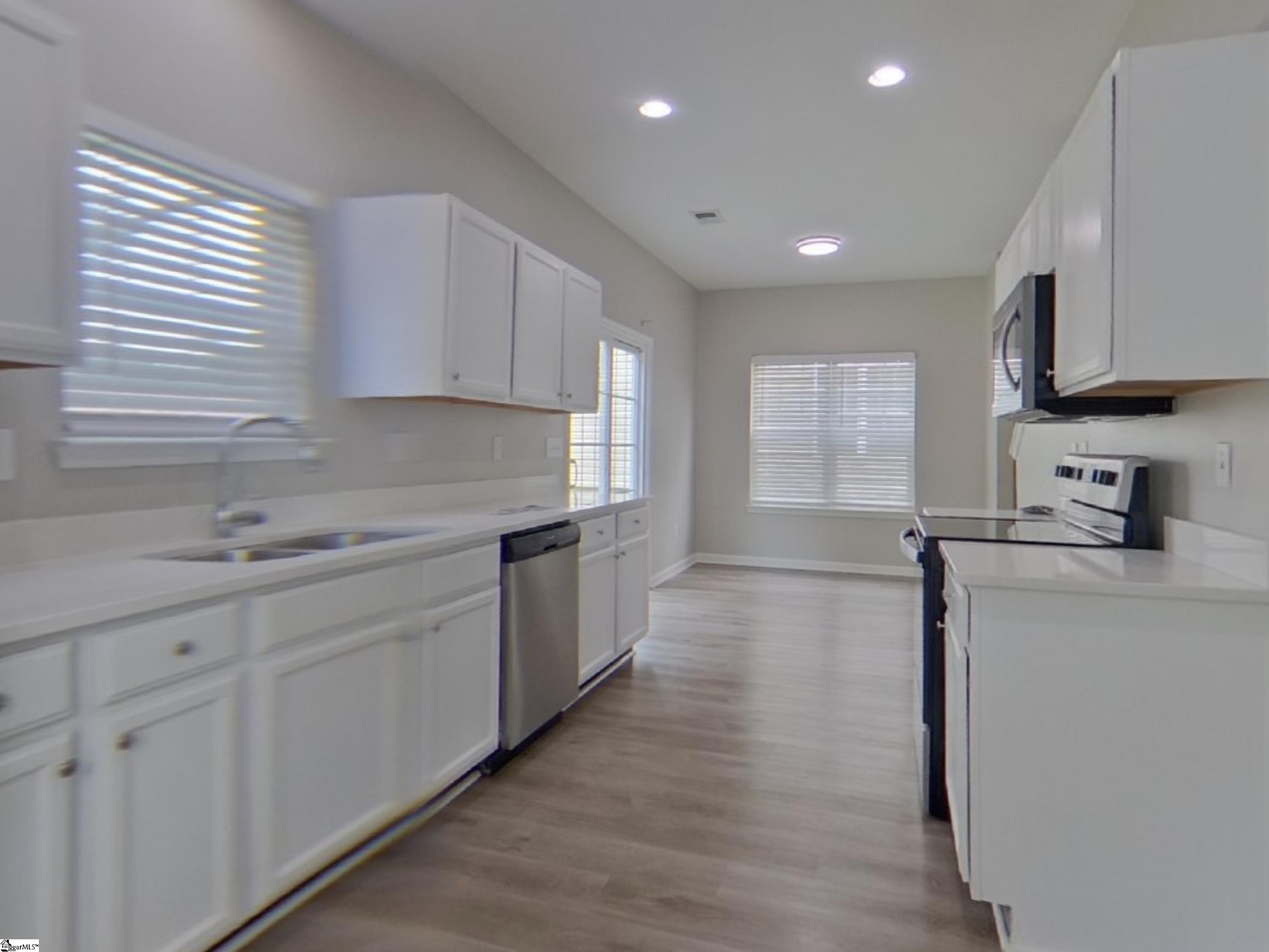 287 Stonewood Crossing Drive Boiling Springs, SC 29316-4831
