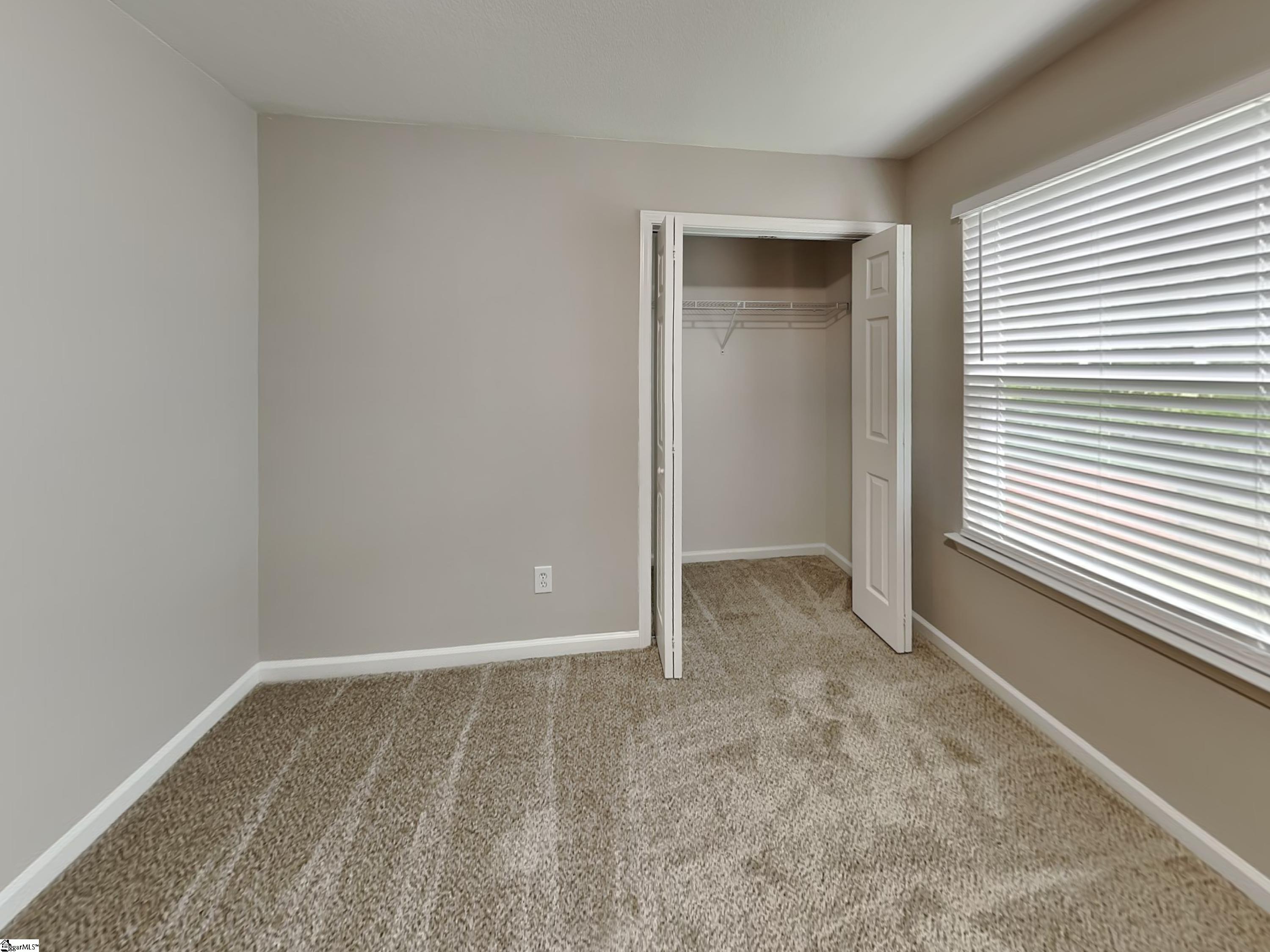 287 Stonewood Crossing Drive Boiling Springs, SC 29316-4831