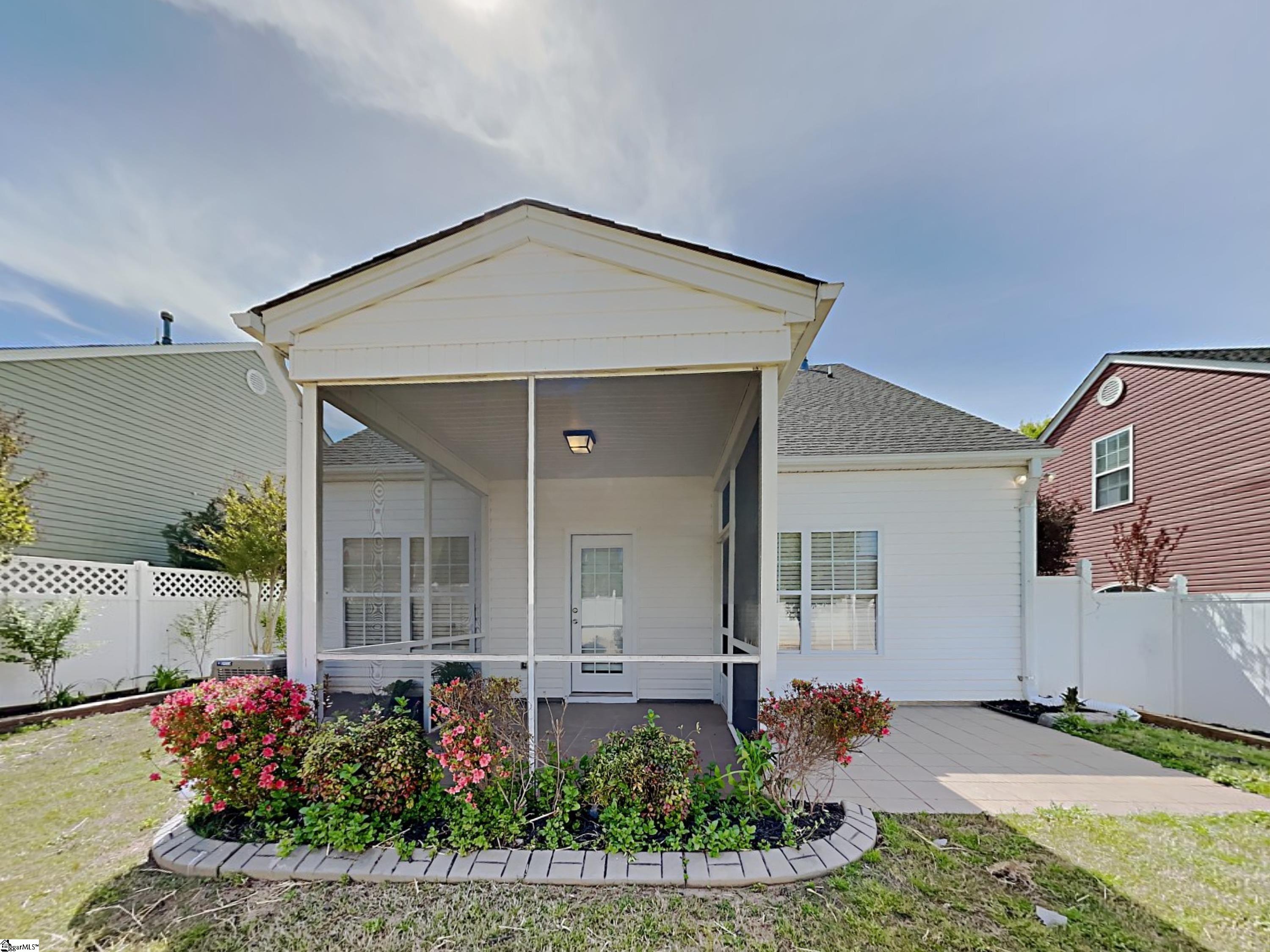 523 Clairidge Drive Boiling Springs, SC 29316