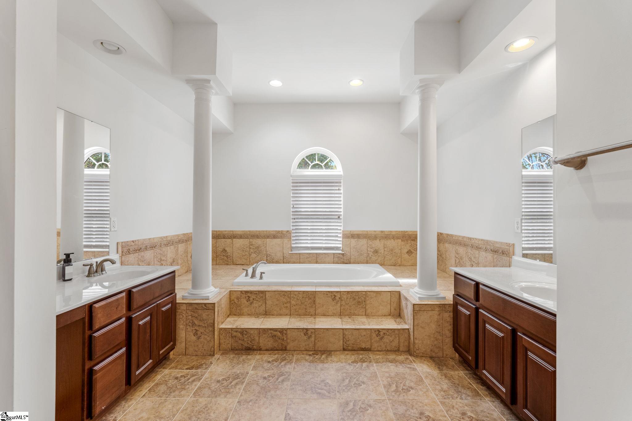 124 Hartwick Lane Fountain Inn, SC 29644