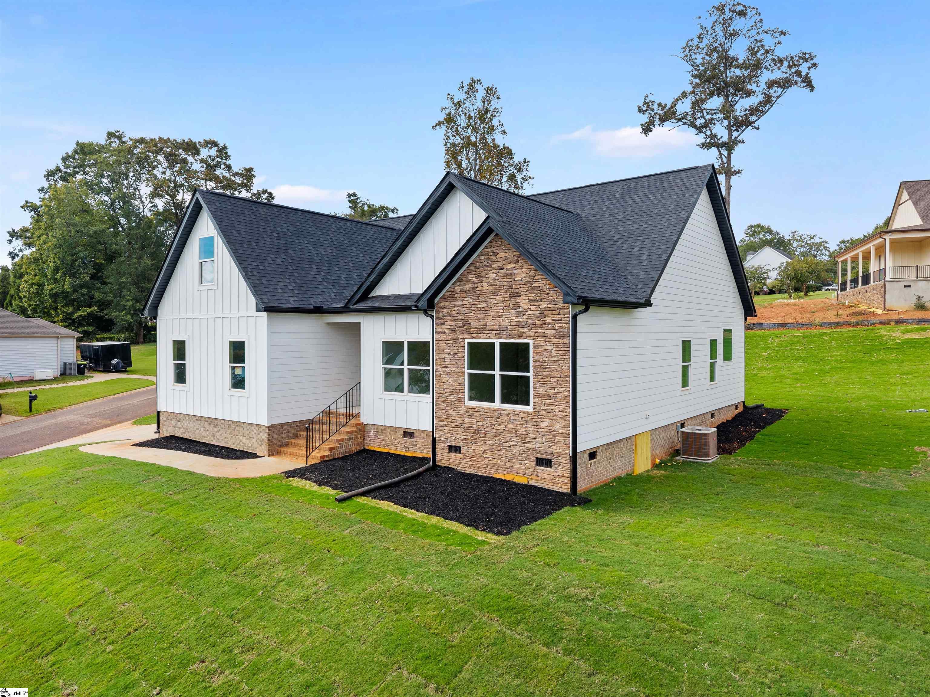 102 Kalkora Court Lyman, SC 29365