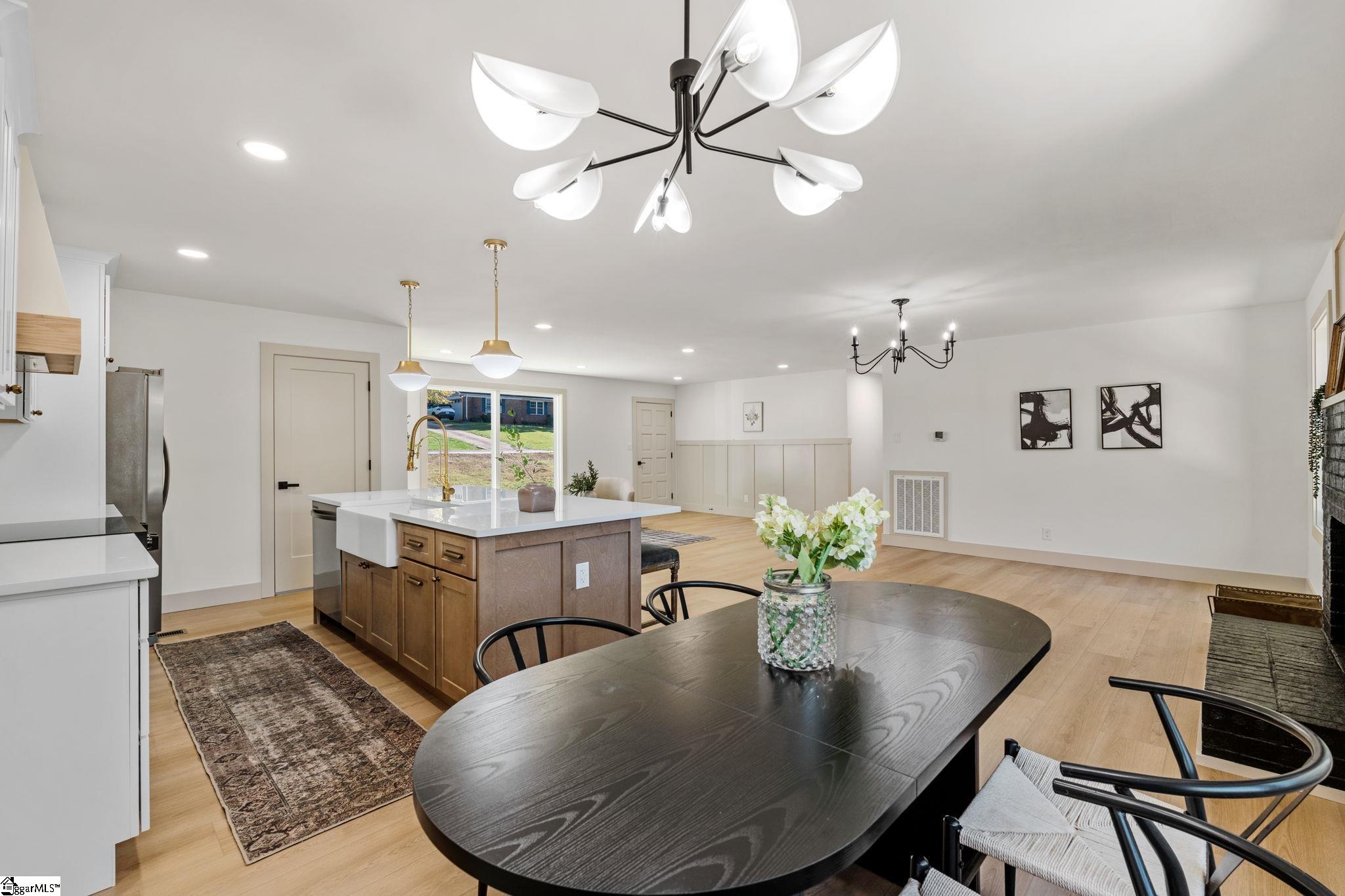 207 Oakmont Drive Boiling Springs, SC 29316