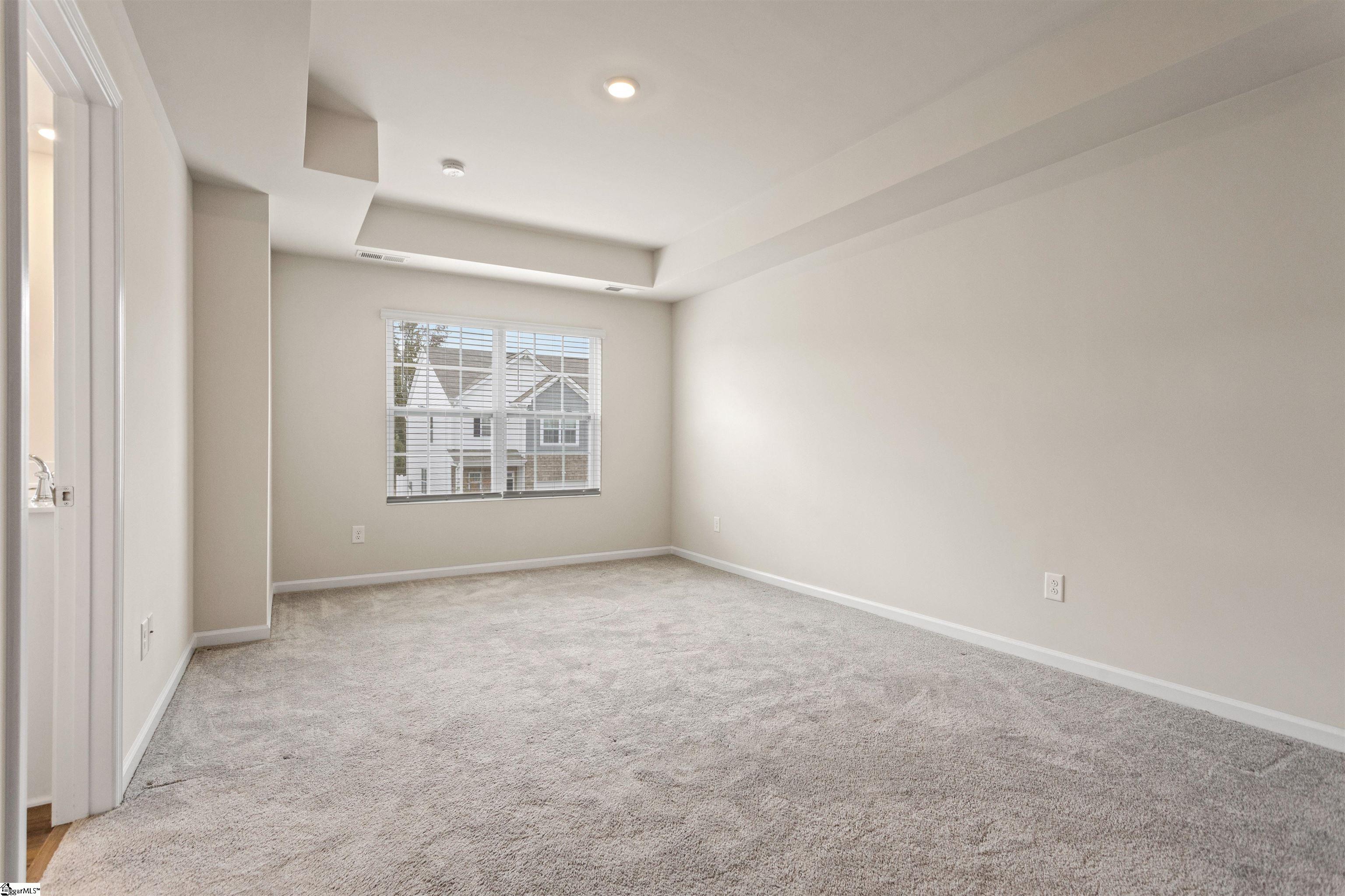 8 Loebner Lane Simpsonville, SC 29681