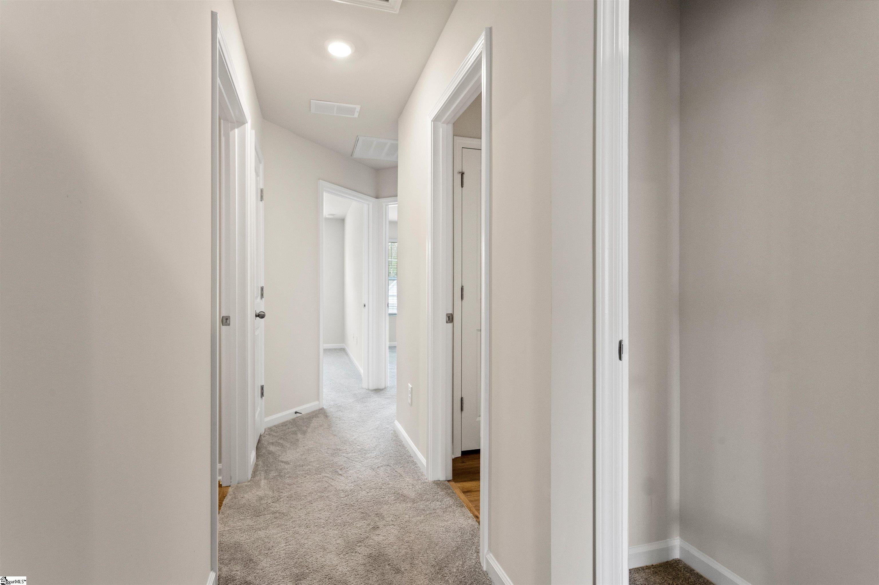 8 Loebner Lane Simpsonville, SC 29681